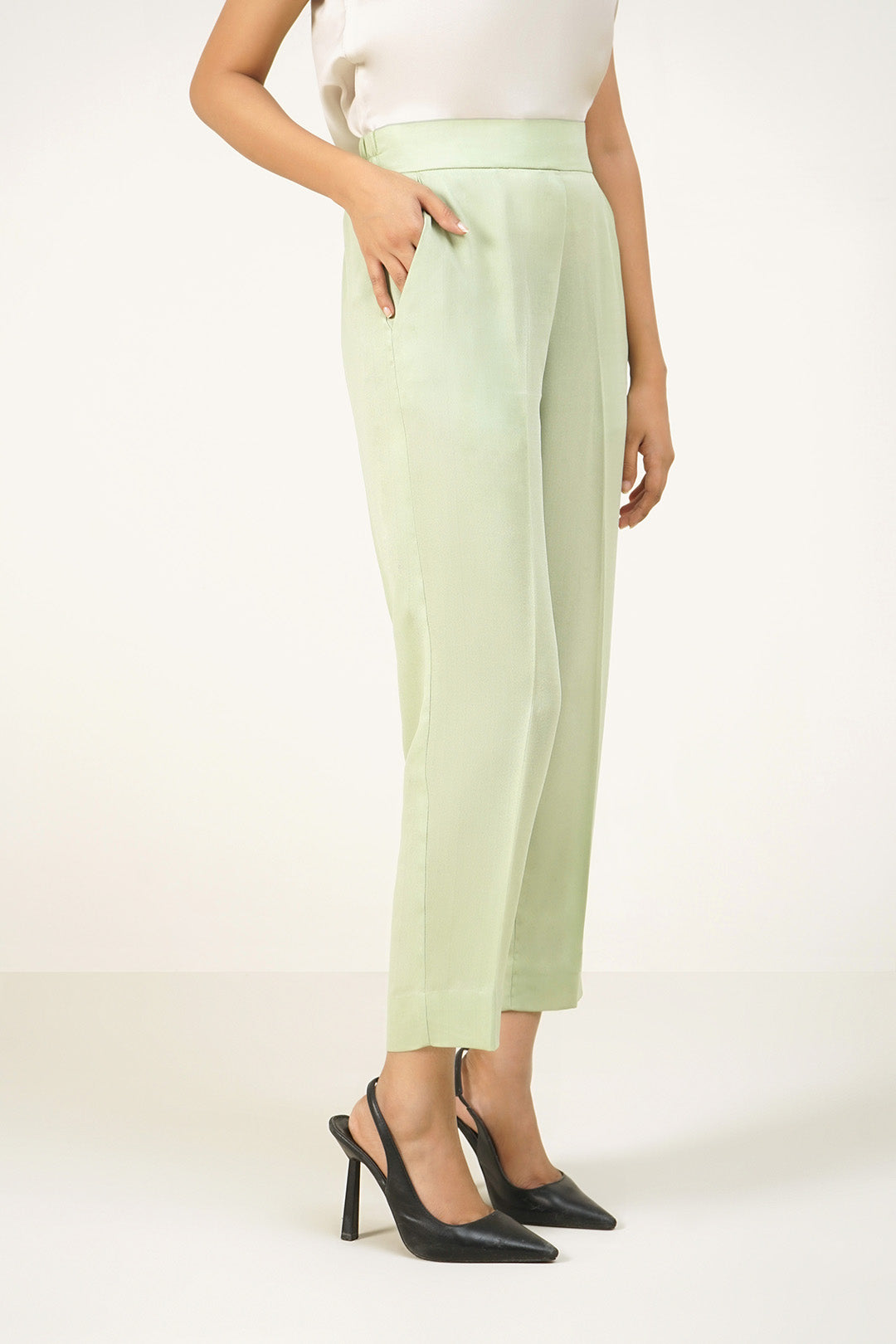https://cdn.shopify.com/s/files/1/0611/8585/1568/files/W.SS23.464.P-1.jpg?v=1736335997