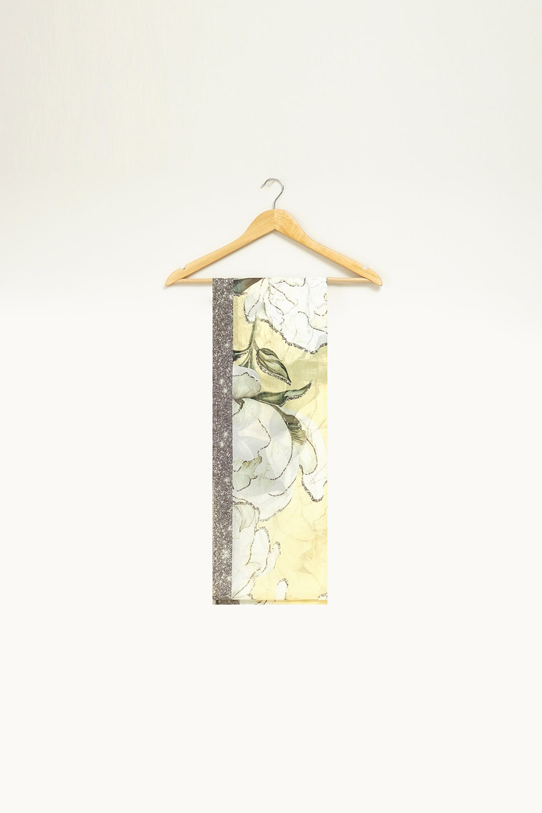 https://cdn.shopify.com/s/files/1/0611/8585/1568/files/W.SS23.485.T-2.jpg?v=1736336031