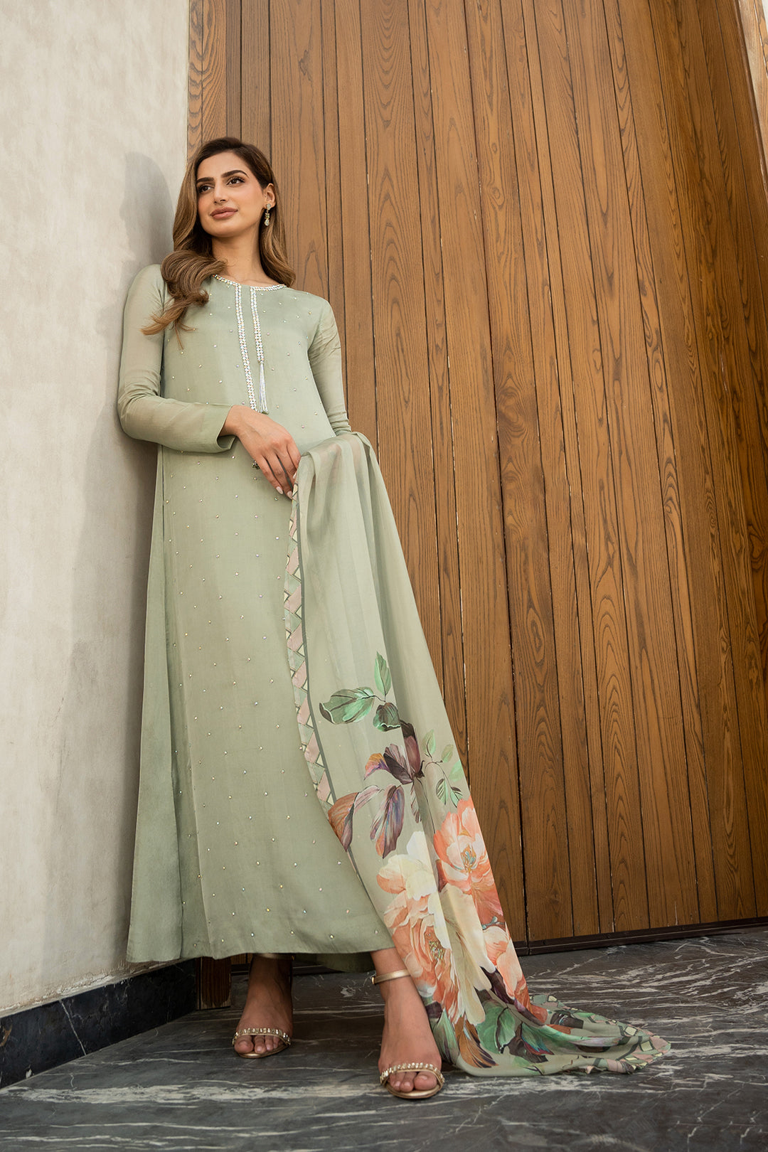 https://cdn.shopify.com/s/files/1/0611/8585/1568/files/W.SS24.048.T-3.jpg?v=1736335224