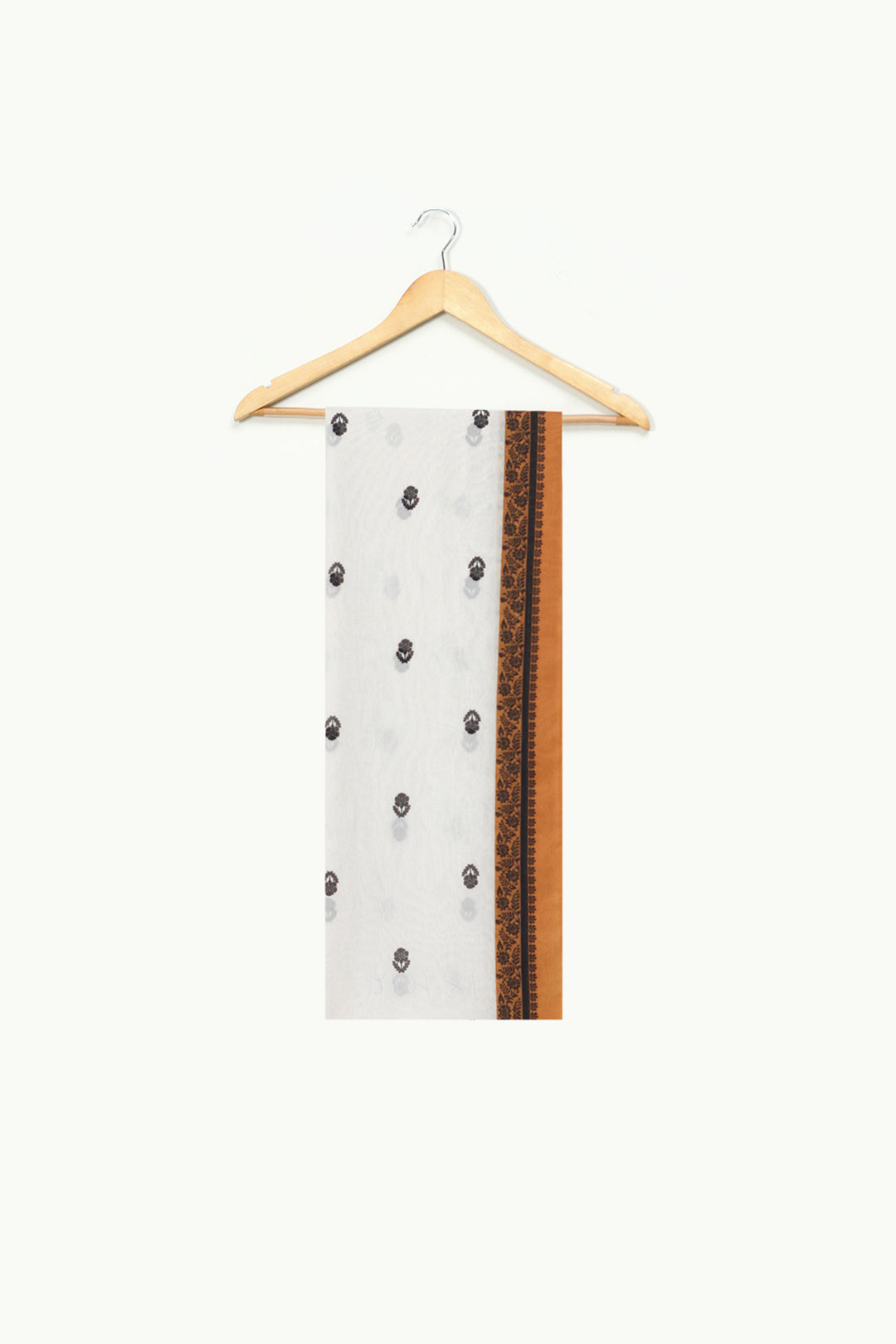 https://cdn.shopify.com/s/files/1/0611/8585/1568/files/W.SS24.114.T-2.jpg?v=1736335420