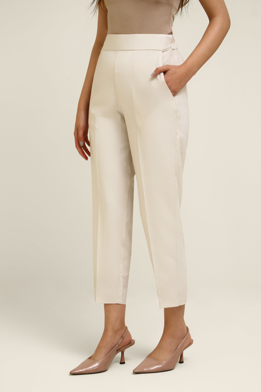 https://cdn.shopify.com/s/files/1/0611/8585/1568/files/W.SS24.123.P-1.jpg?v=1736335272