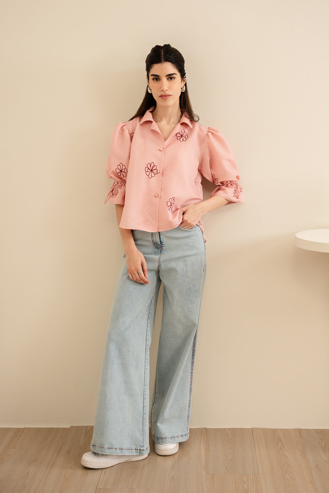 Daisy Button Down