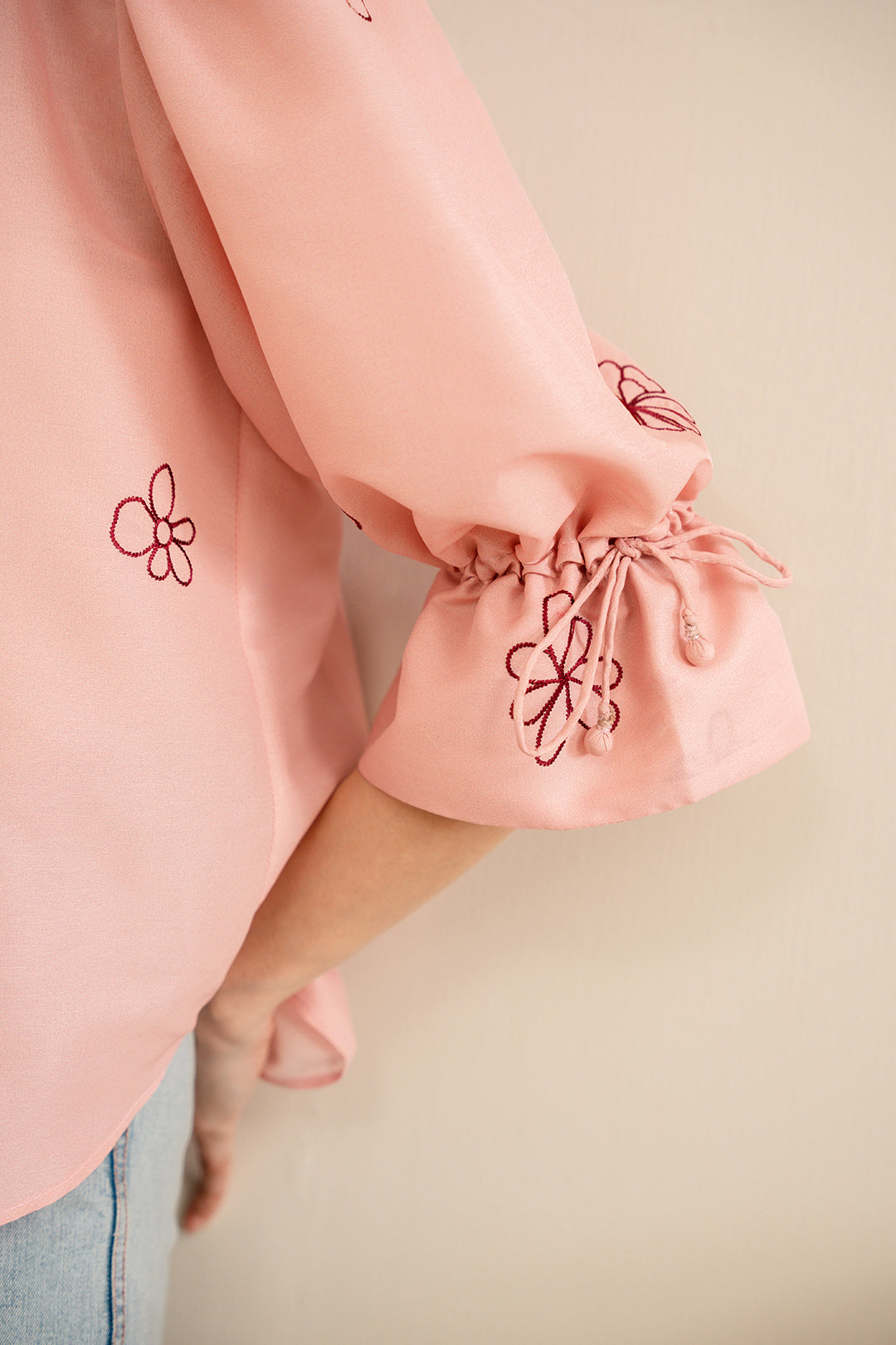 Daisy Button Down
