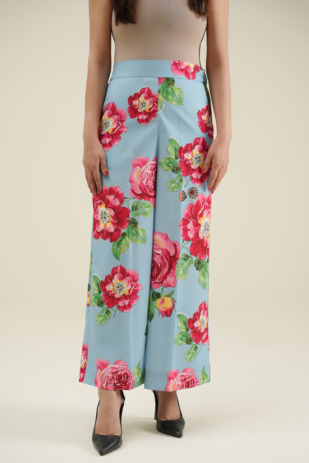 https://cdn.shopify.com/s/files/1/0611/8585/1568/files/W.SS24.161.P-3.jpg?v=1736335309