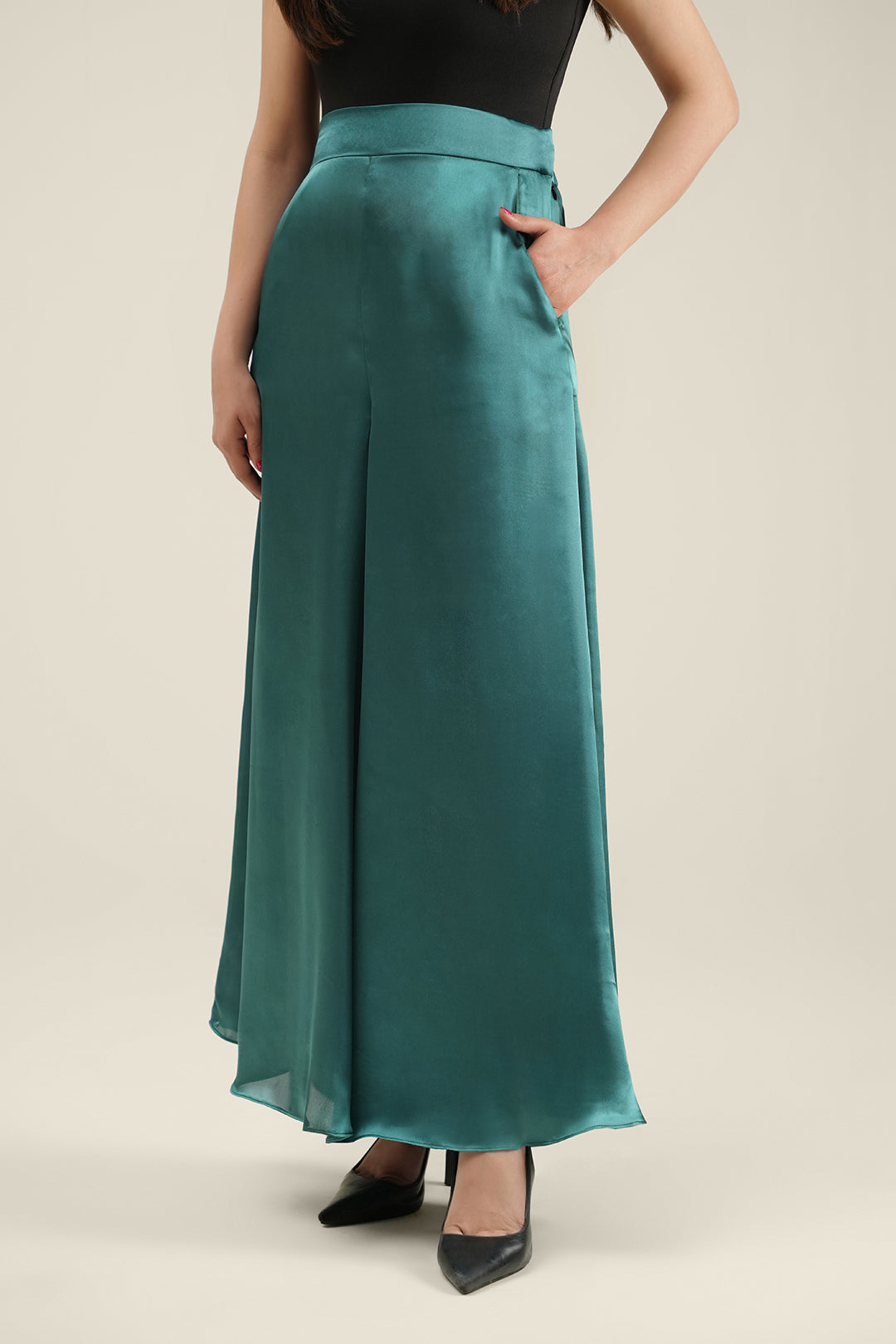 https://cdn.shopify.com/s/files/1/0611/8585/1568/files/W.SS24.239.P-2_6ad655e1-c89a-417a-ad08-af7acf946df3.jpg?v=1736335073