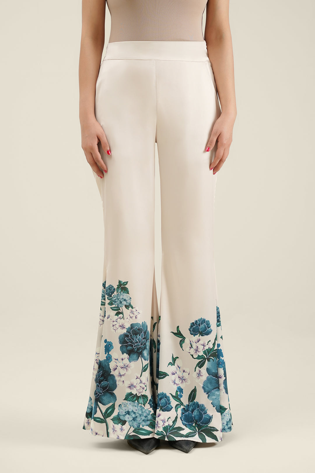https://cdn.shopify.com/s/files/1/0611/8585/1568/files/W.SS24.243.P-3.jpg?v=1736335048