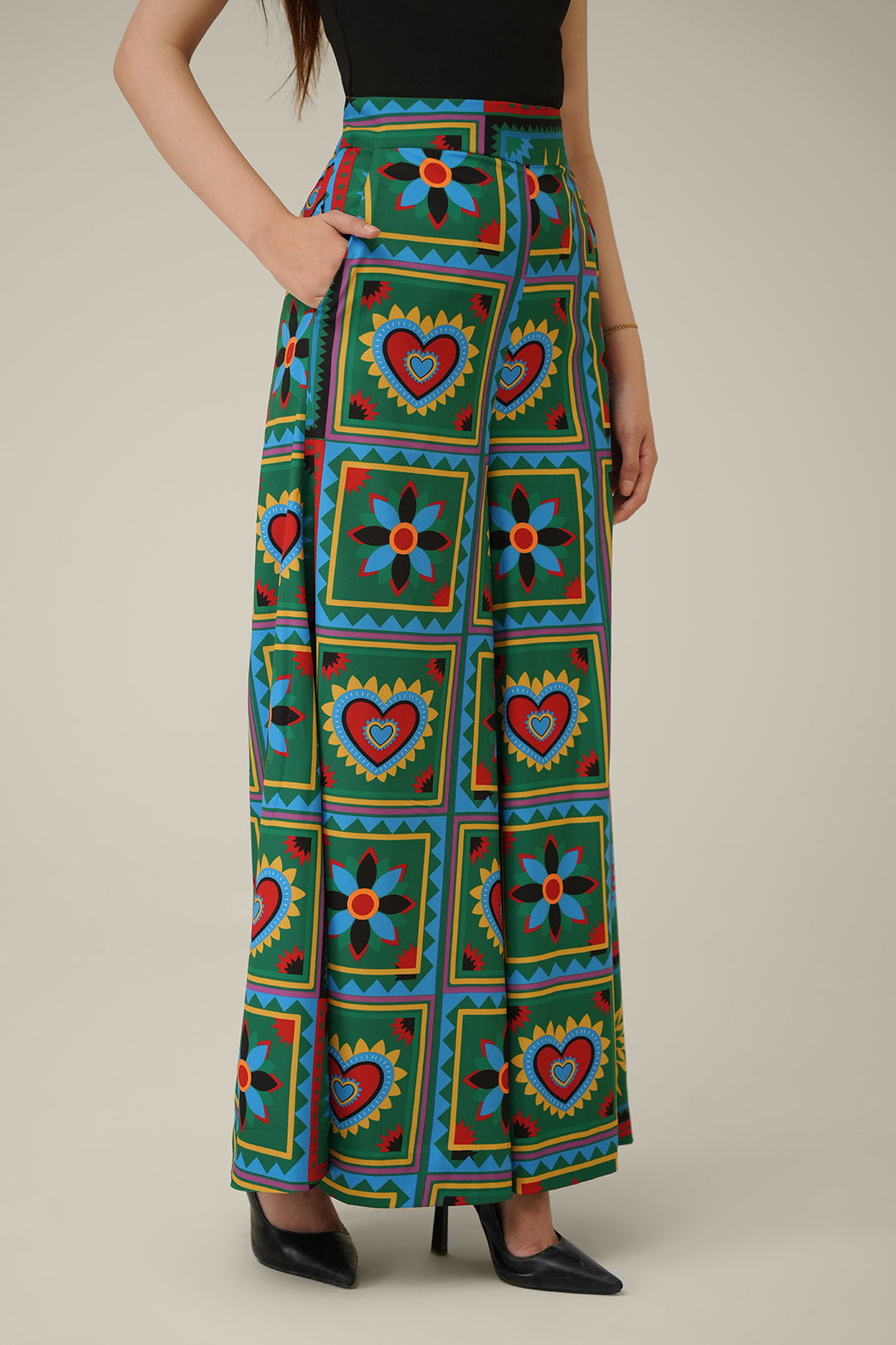 https://cdn.shopify.com/s/files/1/0611/8585/1568/files/W.SS24.326.P-2.jpg?v=1736335176
