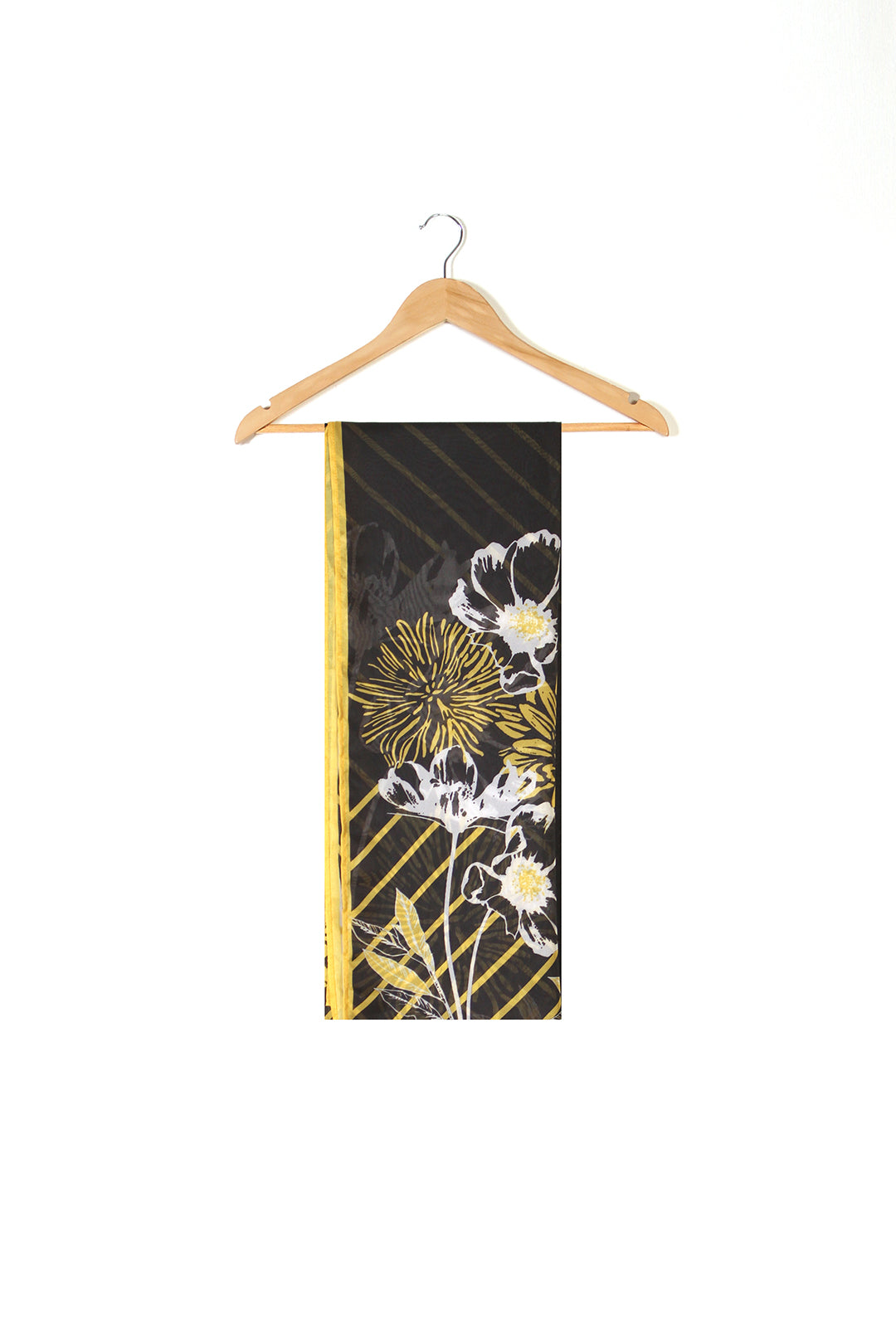 https://cdn.shopify.com/s/files/1/0611/8585/1568/files/W.SS24.462.T-2.jpg?v=1736334972