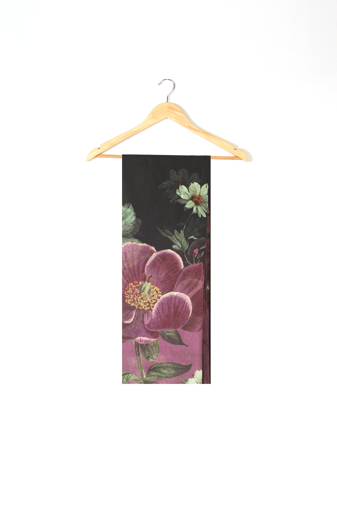 https://cdn.shopify.com/s/files/1/0611/8585/1568/files/W.SS24.468.T-2.jpg?v=1736334933