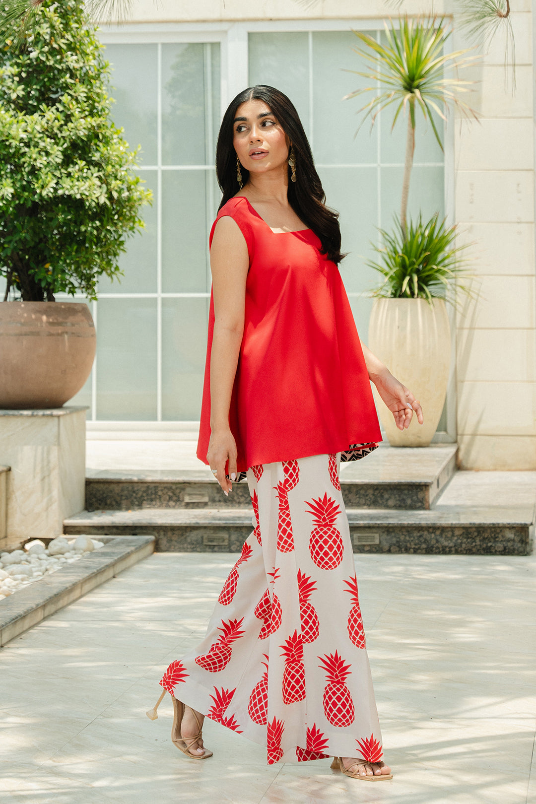 https://cdn.shopify.com/s/files/1/0611/8585/1568/files/W.SS24.474.T-3.jpg?v=1736334875