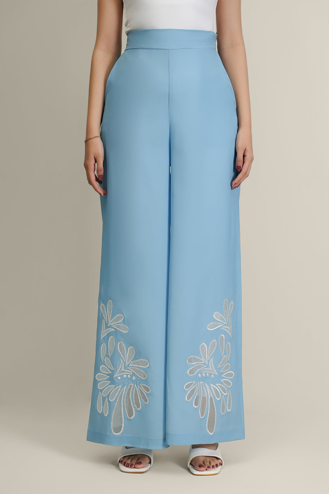 https://cdn.shopify.com/s/files/1/0611/8585/1568/files/W.SS24.585.P-3.jpg?v=1736334776