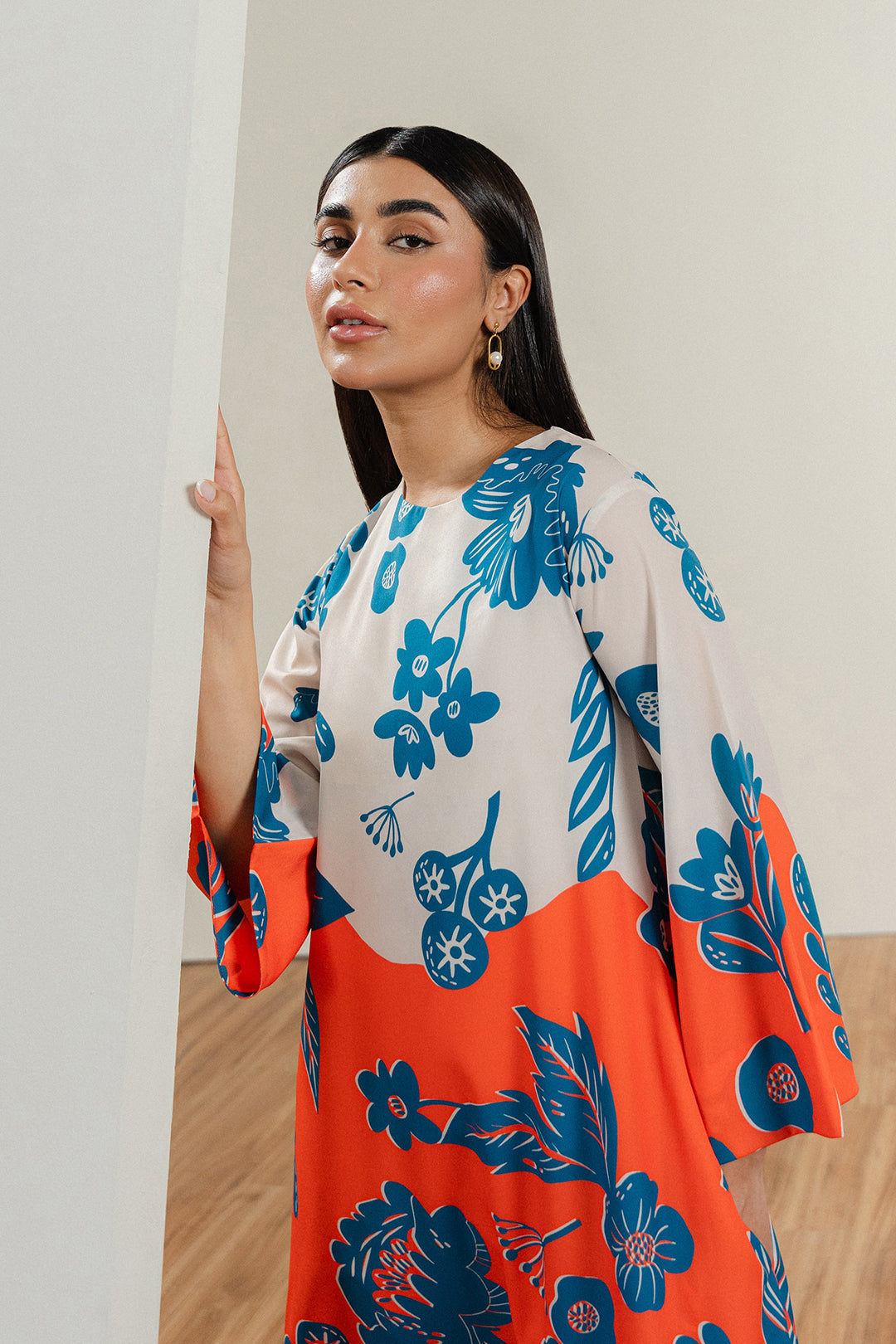 https://cdn.shopify.com/s/files/1/0611/8585/1568/files/W.SS24.604.T-2.jpg?v=1736334749