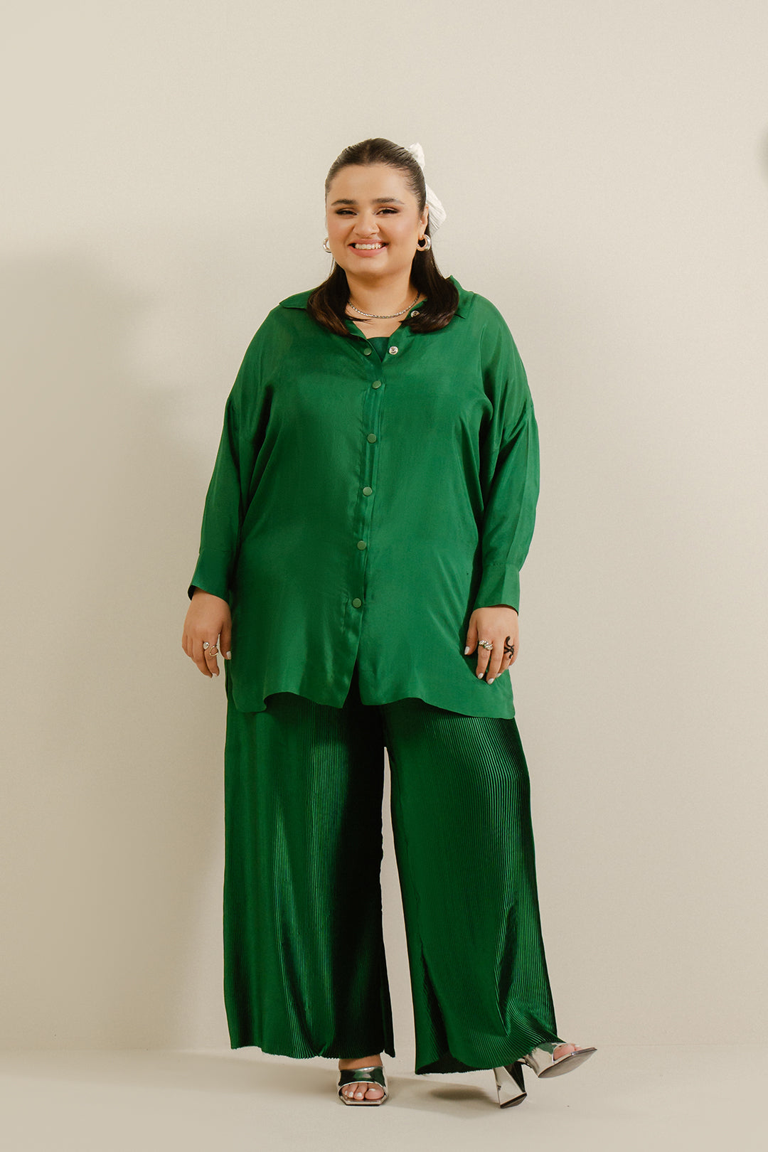 https://cdn.shopify.com/s/files/1/0611/8585/1568/files/W.SS24.617.T-1.jpg?v=1736334680