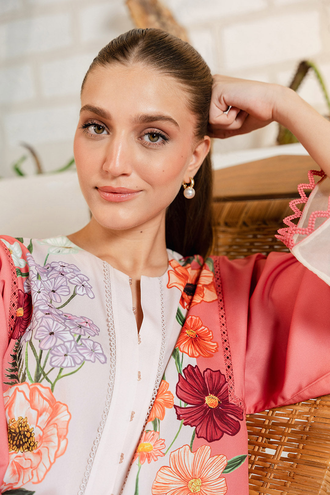 https://cdn.shopify.com/s/files/1/0611/8585/1568/files/W.SS24.665.T-2.jpg?v=1736334711