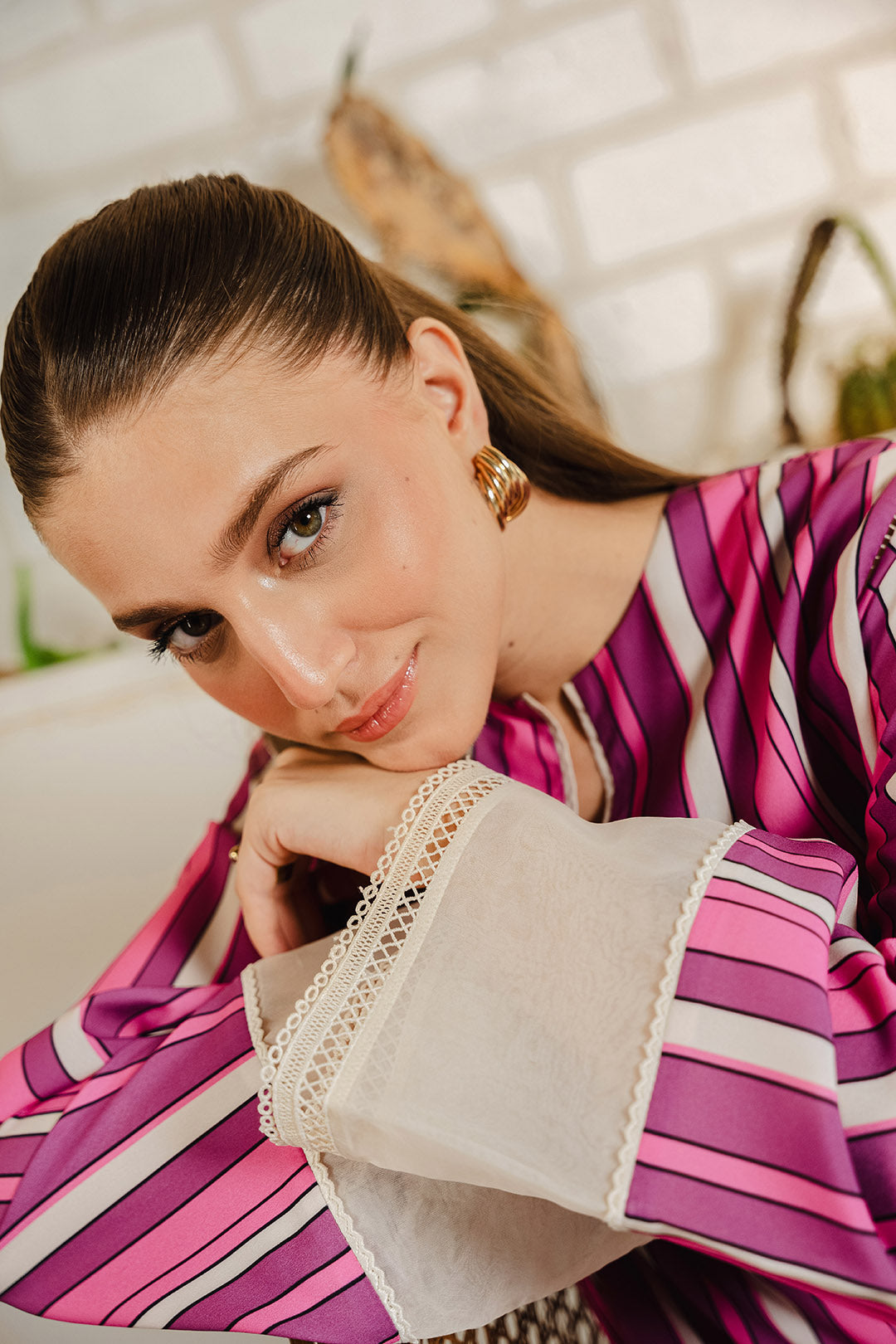 https://cdn.shopify.com/s/files/1/0611/8585/1568/files/W.SS24.669.T-2.jpg?v=1736334708