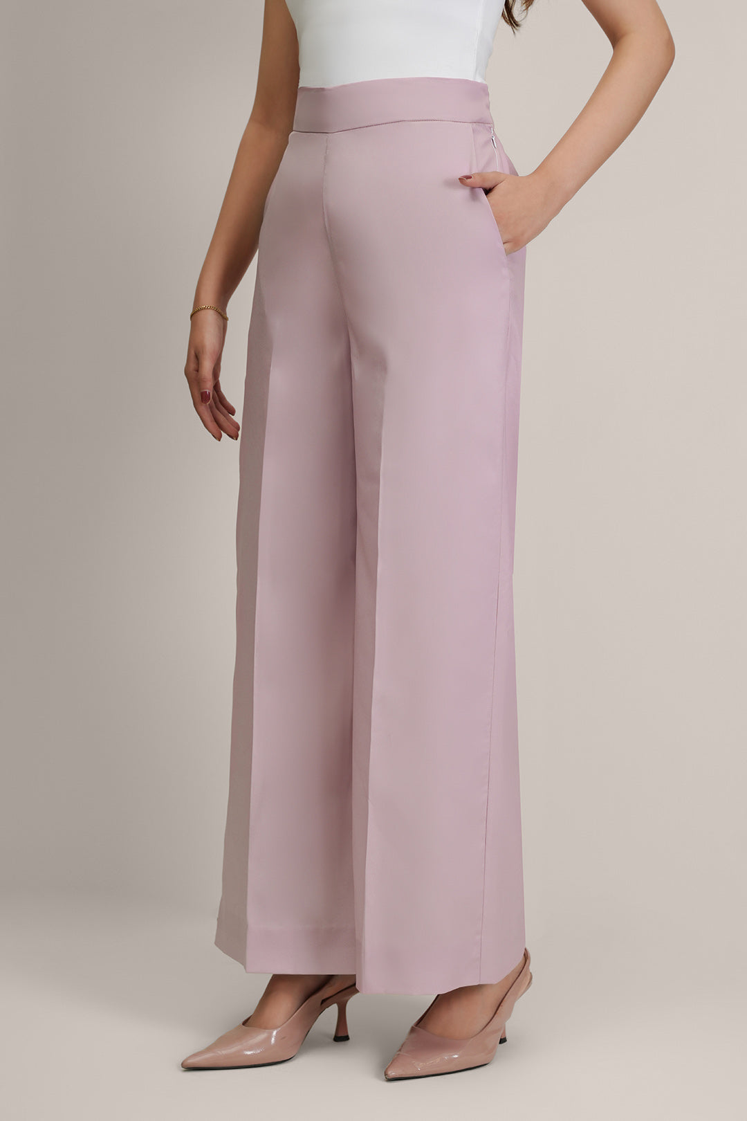 https://cdn.shopify.com/s/files/1/0611/8585/1568/files/W.SS24.676.P-1.jpg?v=1736334717