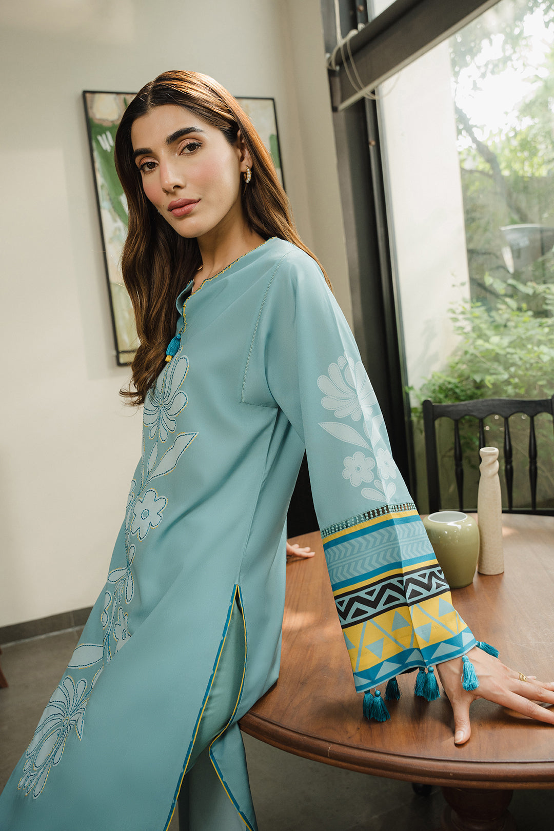 https://cdn.shopify.com/s/files/1/0611/8585/1568/files/W.SS24.756.T-2.jpg?v=1736334596