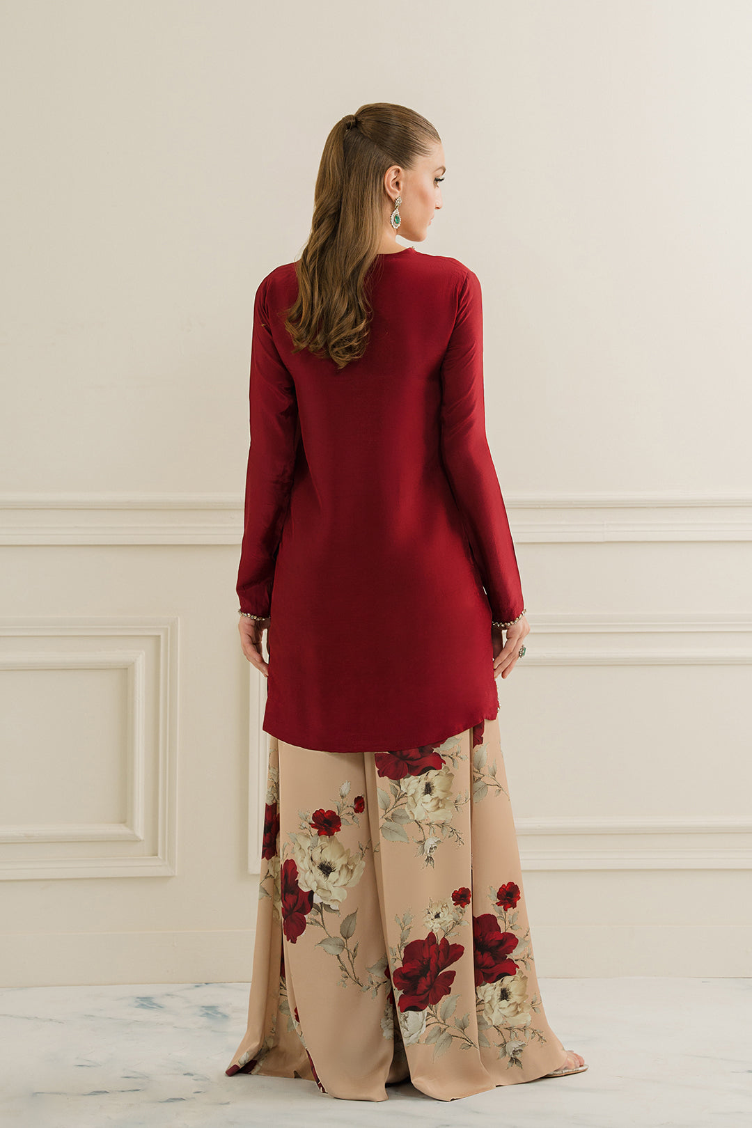 https://cdn.shopify.com/s/files/1/0611/8585/1568/files/W.SS24.771.T-4.jpg?v=1736334523