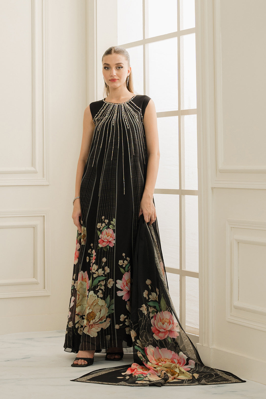 https://cdn.shopify.com/s/files/1/0611/8585/1568/files/W.SS24.797.T-4.jpg?v=1736334534