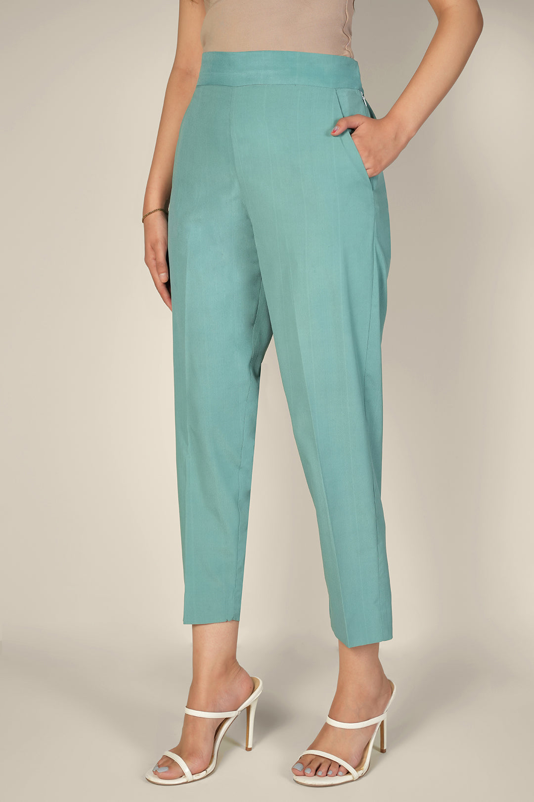 https://cdn.shopify.com/s/files/1/0611/8585/1568/files/W.SS24.800.P-1.jpg?v=1736334604