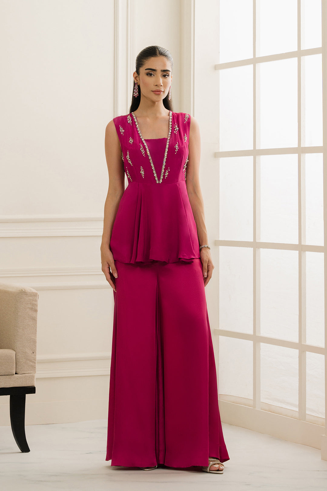 https://cdn.shopify.com/s/files/1/0611/8585/1568/files/W.SS24.819.T-1.jpg?v=1736334491