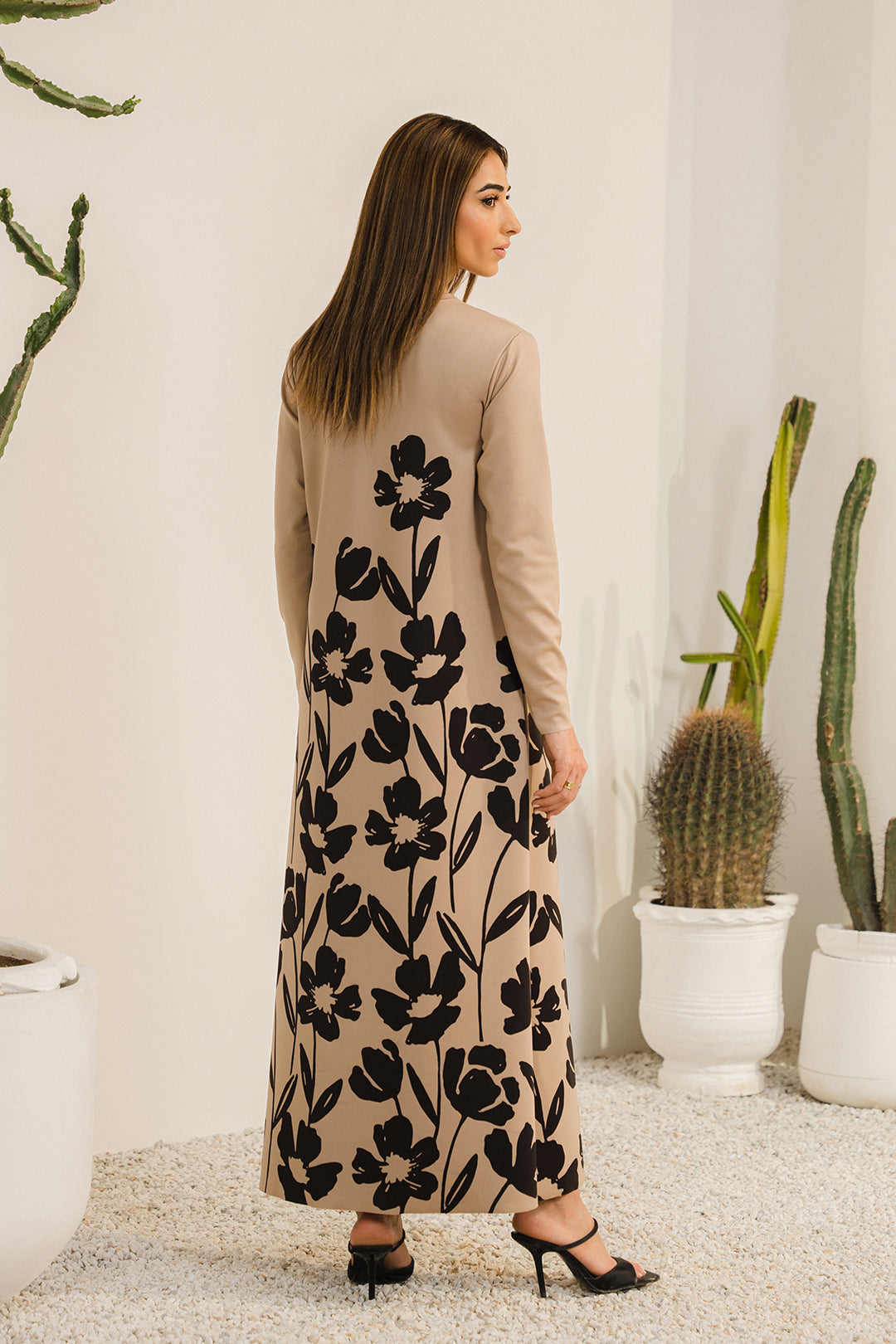 https://cdn.shopify.com/s/files/1/0611/8585/1568/files/W.SS24.851.T-4.jpg?v=1736334475