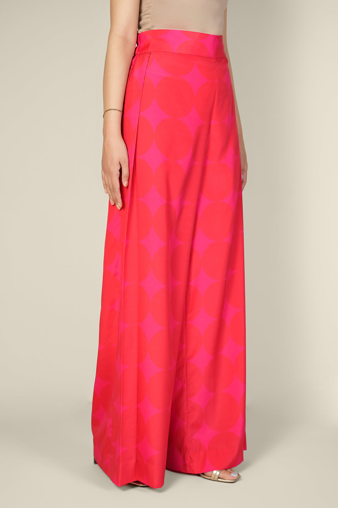 https://cdn.shopify.com/s/files/1/0611/8585/1568/files/W.SS24.861.P-2.jpg?v=1736334489