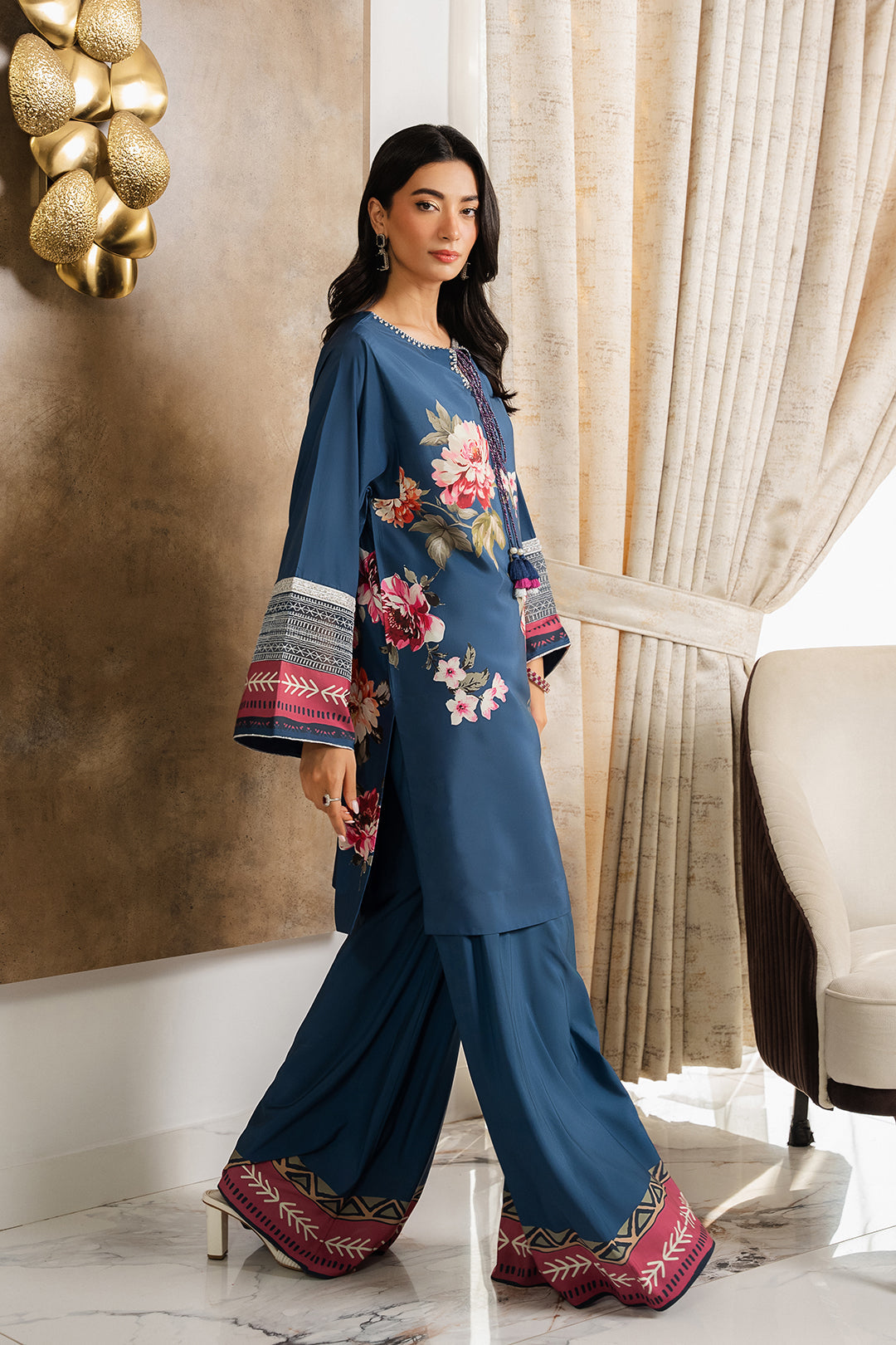 https://cdn.shopify.com/s/files/1/0611/8585/1568/files/W.SS24.872.T-3.jpg?v=1736334432