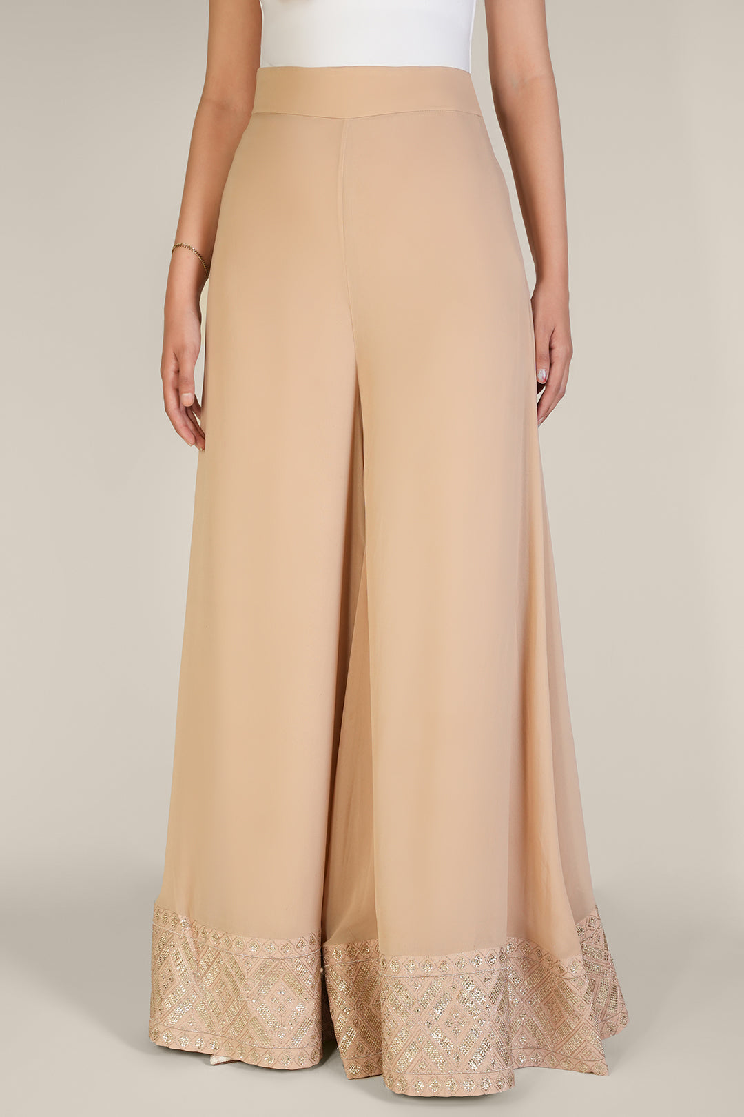 https://cdn.shopify.com/s/files/1/0611/8585/1568/files/W.SS24.877.P-1.jpg?v=1736334446