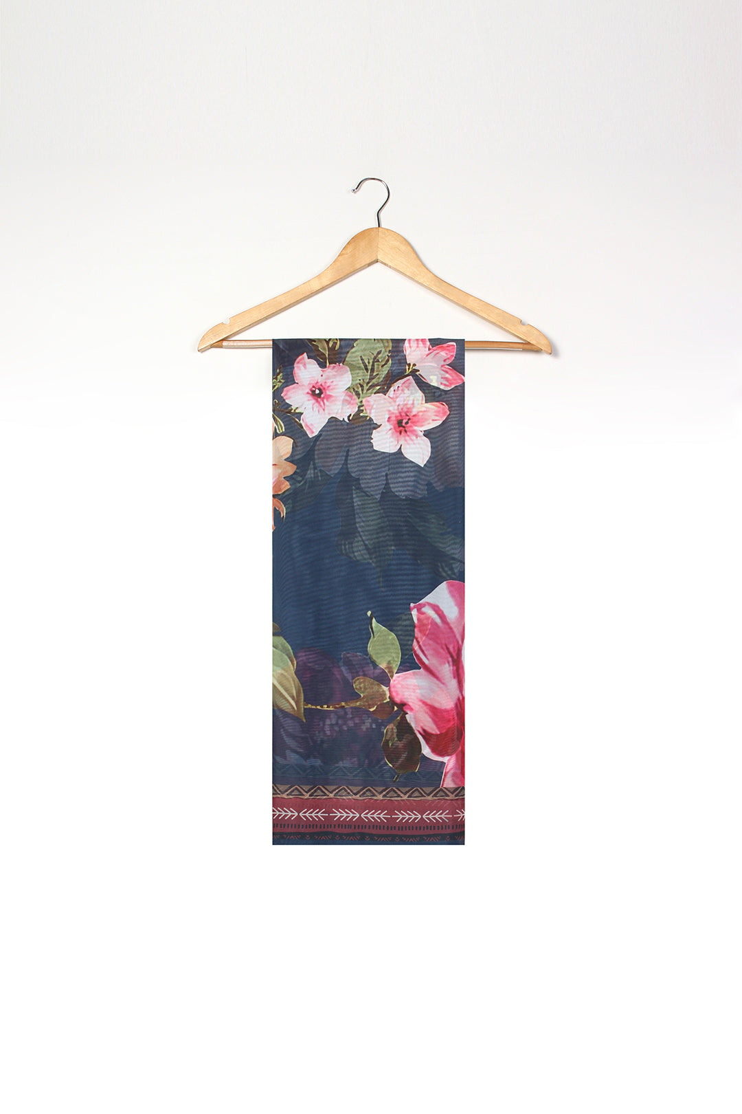 https://cdn.shopify.com/s/files/1/0611/8585/1568/files/W.SS24.888.T-1.jpg?v=1736334456