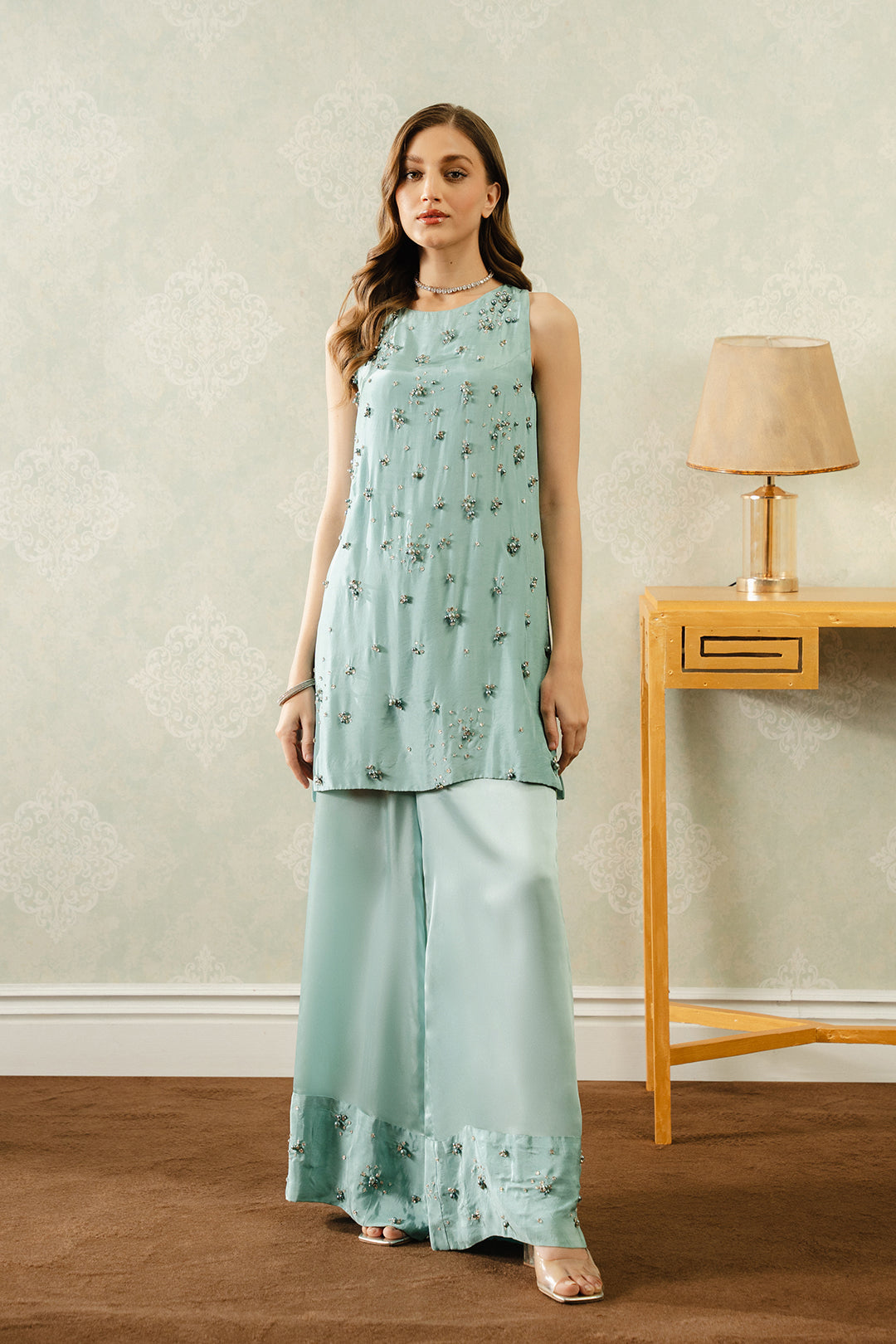 https://cdn.shopify.com/s/files/1/0611/8585/1568/files/W.SS25.014.T-1.jpg?v=1738841130