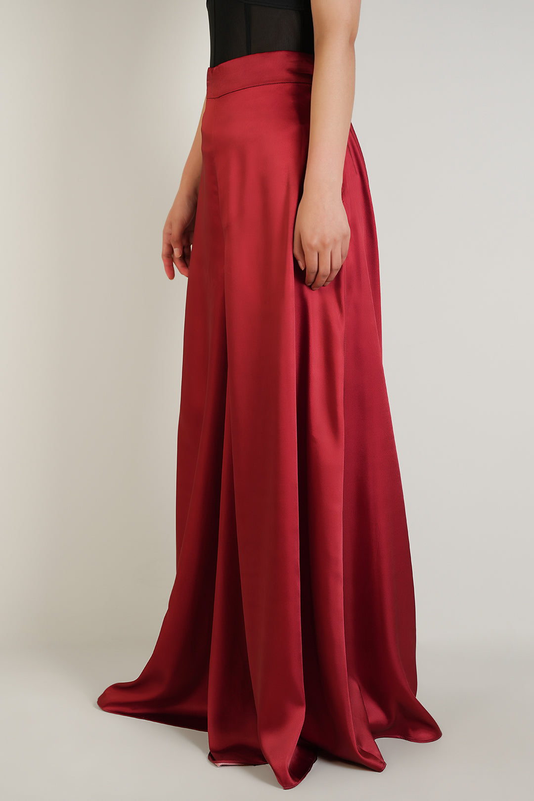 https://cdn.shopify.com/s/files/1/0611/8585/1568/files/W.SS25.050.P-2_1c2c8d1f-cc23-4aef-8f43-6aa2cb55a044.jpg?v=1740729148