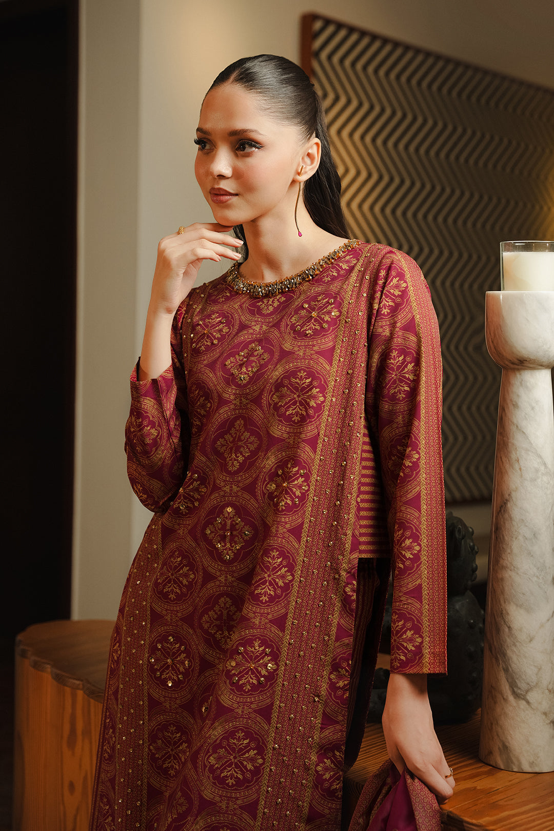 https://cdn.shopify.com/s/files/1/0611/8585/1568/files/W.SS25.064.T-2.jpg?v=1741330970
