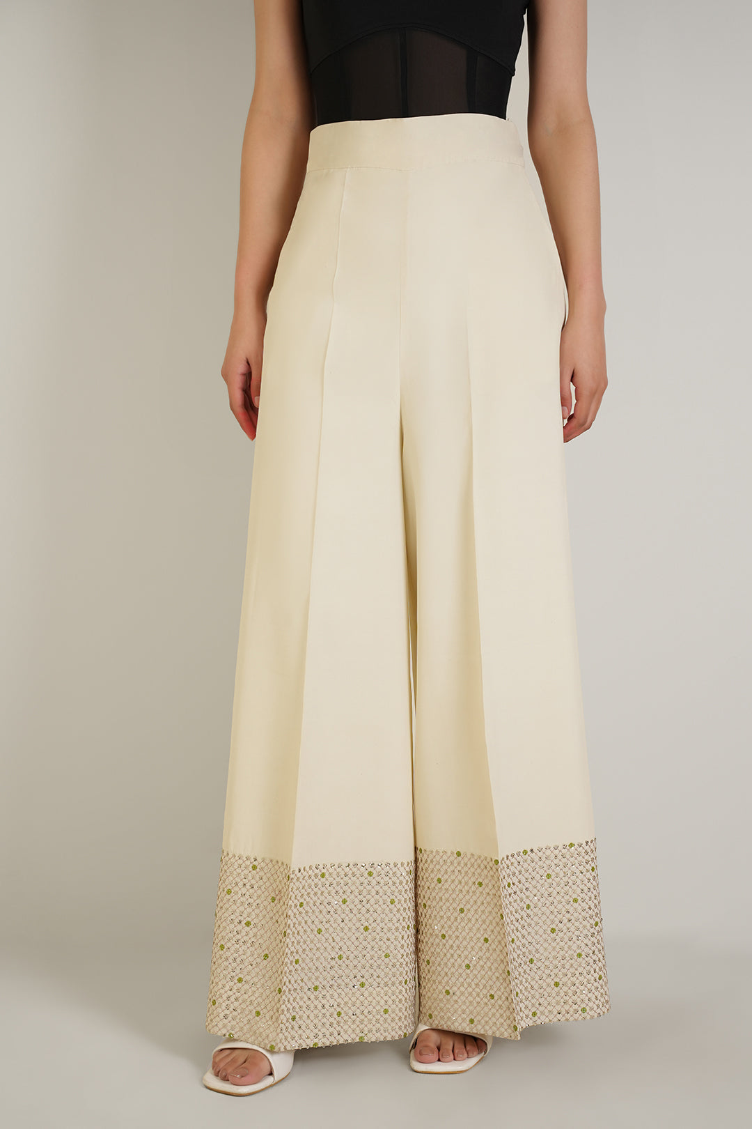 https://cdn.shopify.com/s/files/1/0611/8585/1568/files/W.SS25.090.P-1.jpg?v=1741331119