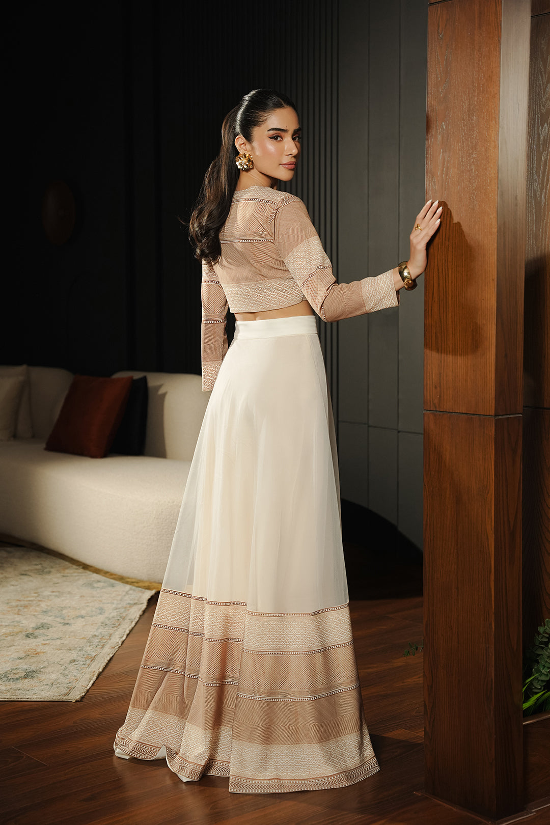 https://cdn.shopify.com/s/files/1/0611/8585/1568/files/W.SS25.100.T-4.jpg?v=1742535467