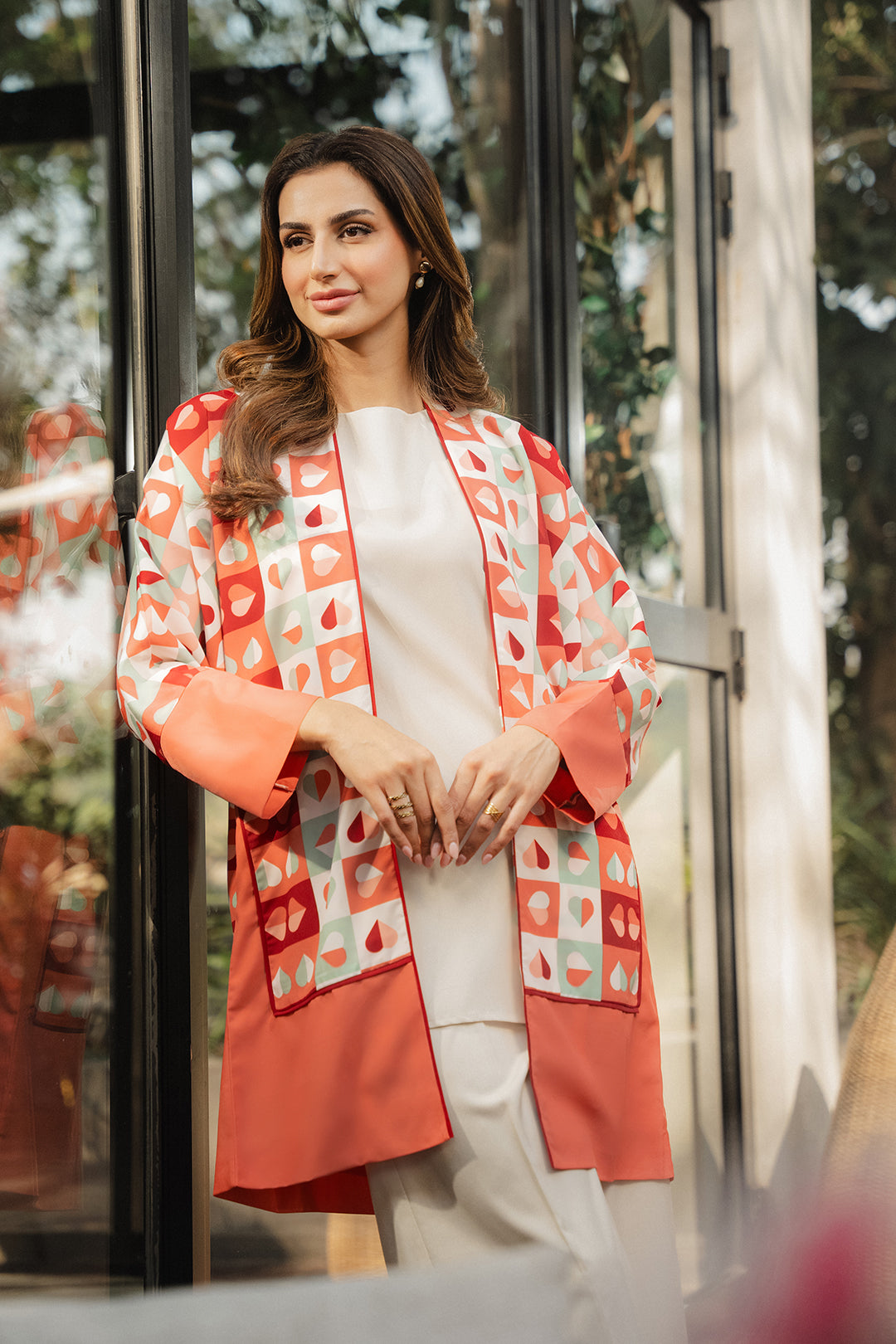 https://cdn.shopify.com/s/files/1/0611/8585/1568/files/W.SS25.187.T-2.jpg?v=1738302326