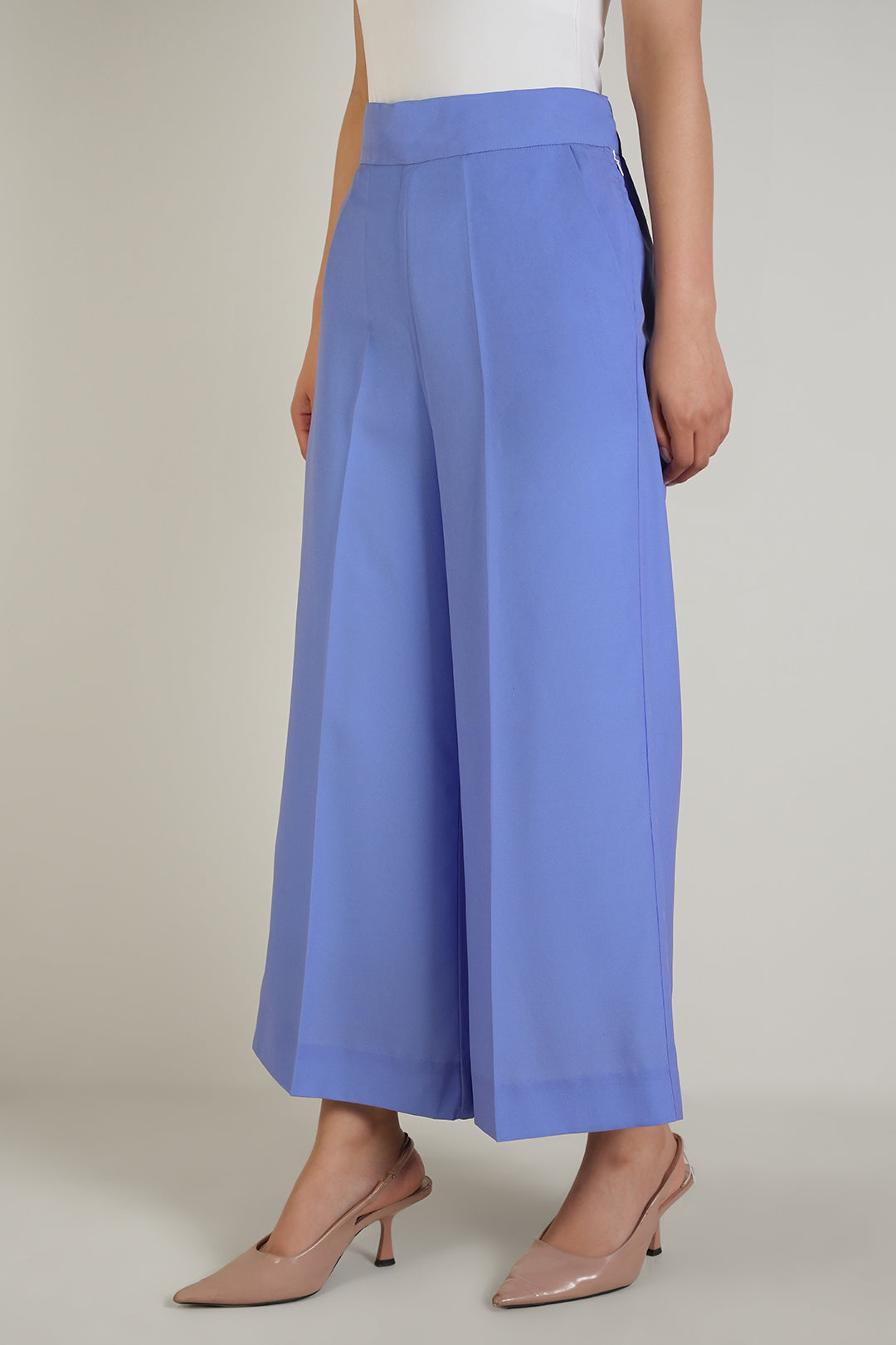 https://cdn.shopify.com/s/files/1/0611/8585/1568/files/W.SS25.191.P-1.jpg?v=1738302375