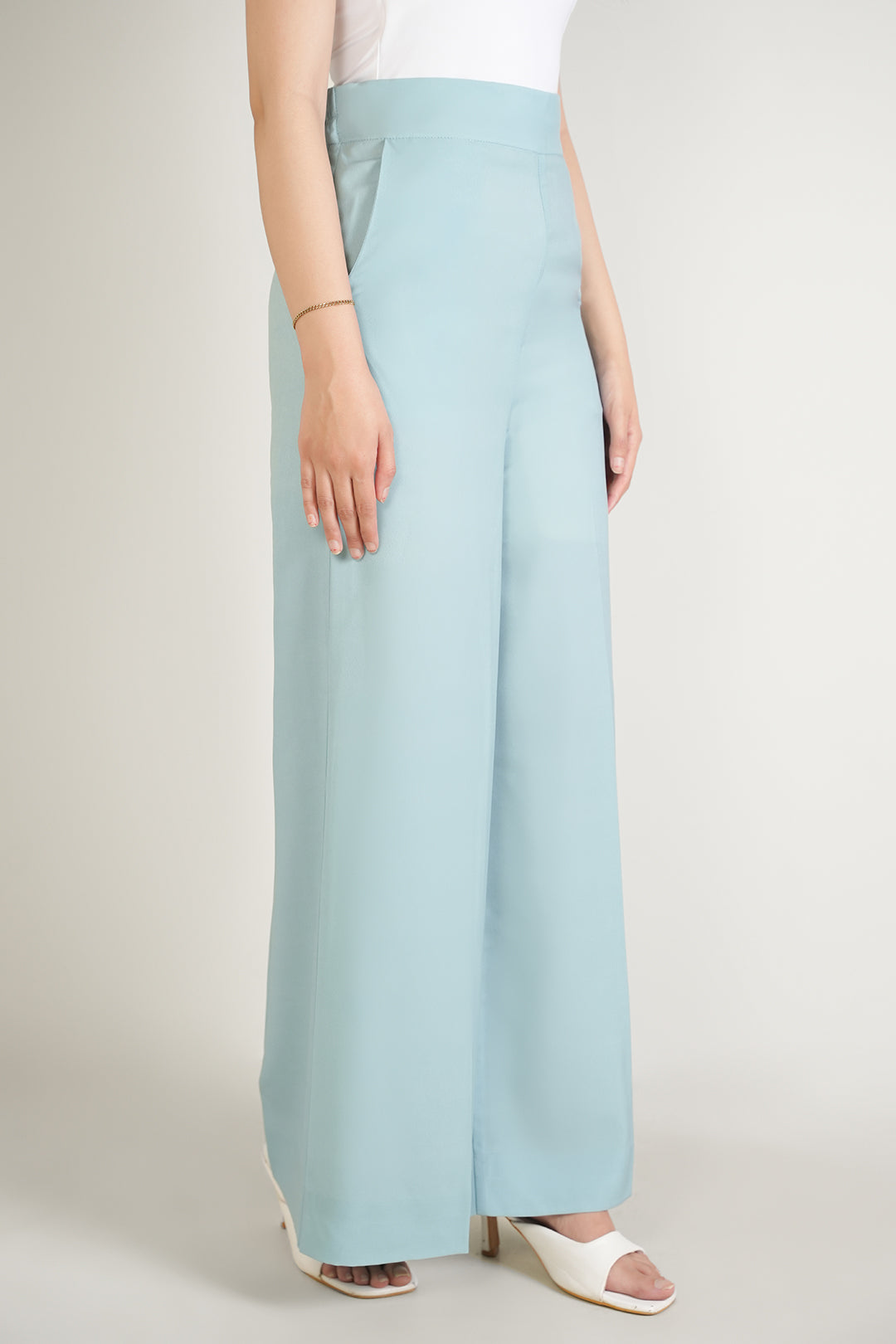 https://cdn.shopify.com/s/files/1/0611/8585/1568/files/W.SS25.265.P-1.jpg?v=1746172951