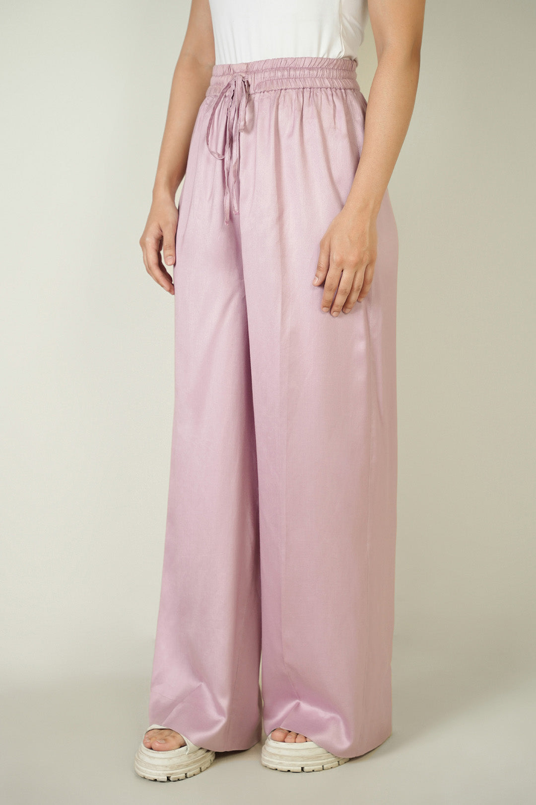 https://cdn.shopify.com/s/files/1/0611/8585/1568/files/W.SS25.403.P-1.jpg?v=1744962686