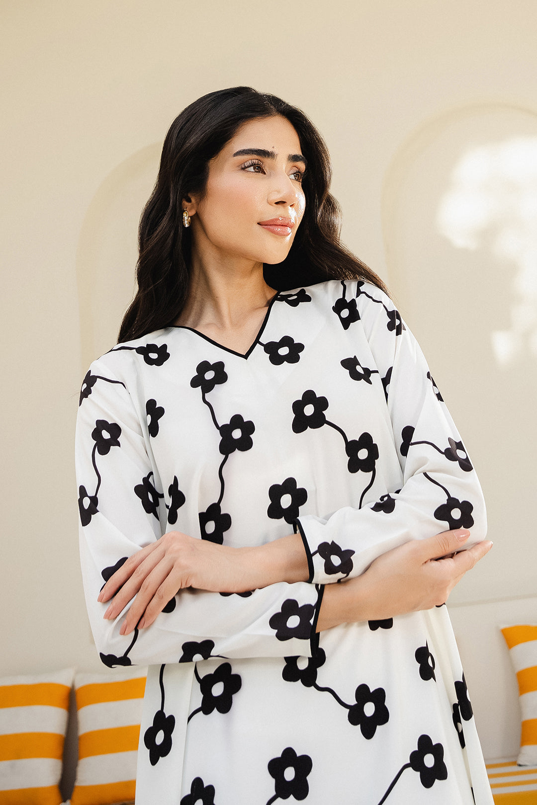 https://cdn.shopify.com/s/files/1/0611/8585/1568/files/W.SS25.406.T-2.jpg?v=1744351842