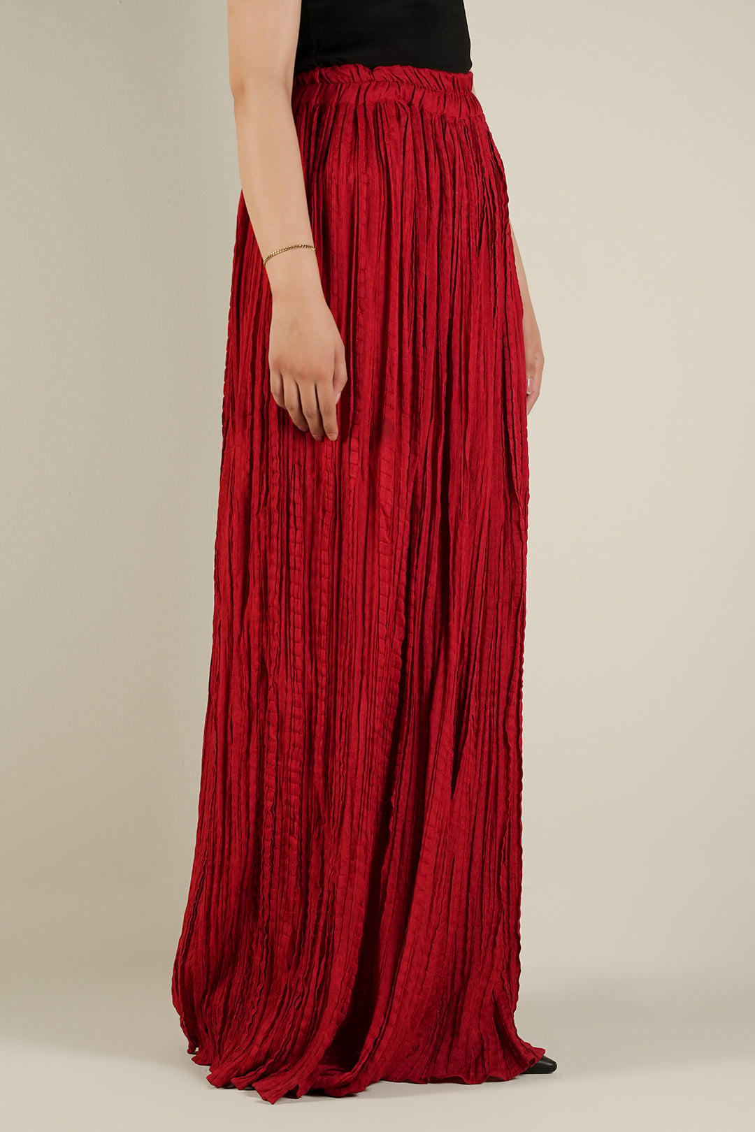 https://cdn.shopify.com/s/files/1/0611/8585/1568/files/W.SS25.620.P-2.jpg?v=1752819073