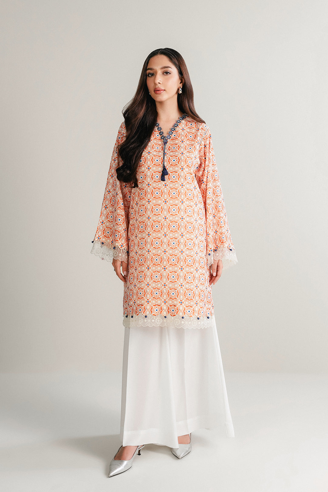 https://cdn.shopify.com/s/files/1/0611/8585/1568/files/W.SS25.660.T-1.jpg?v=1755777277