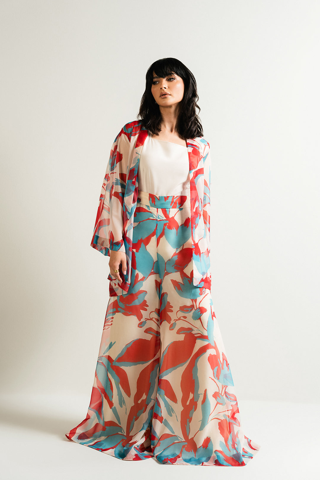 https://cdn.shopify.com/s/files/1/0611/8585/1568/files/W.SS25.664.T-1.jpg?v=1752153971