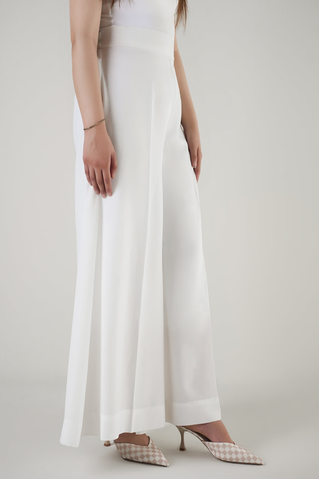 https://cdn.shopify.com/s/files/1/0611/8585/1568/files/W.SS25.671.P-2.jpg?v=1755777306