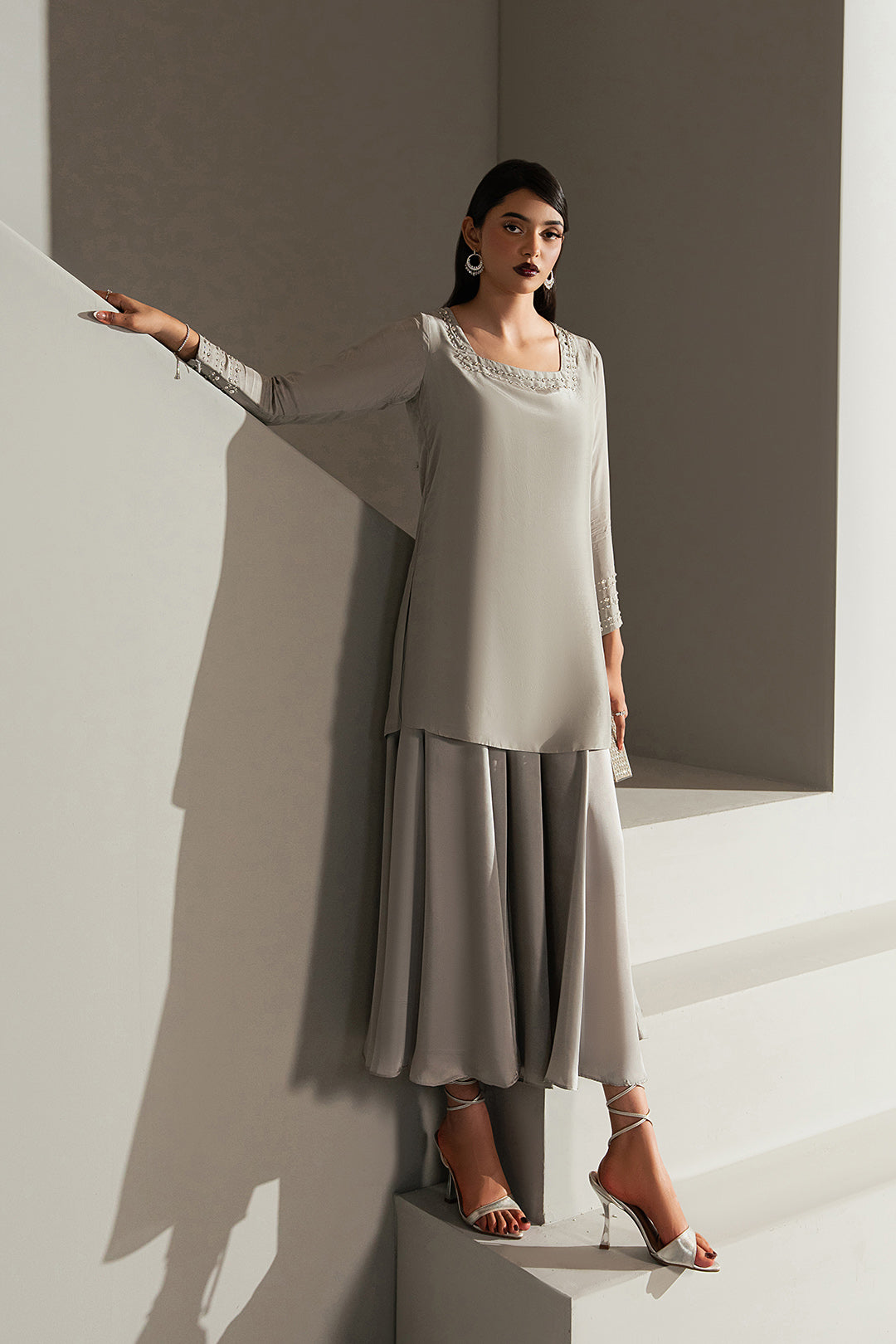 https://cdn.shopify.com/s/files/1/0611/8585/1568/files/W.SS25.691.T-1.jpg?v=1755244901