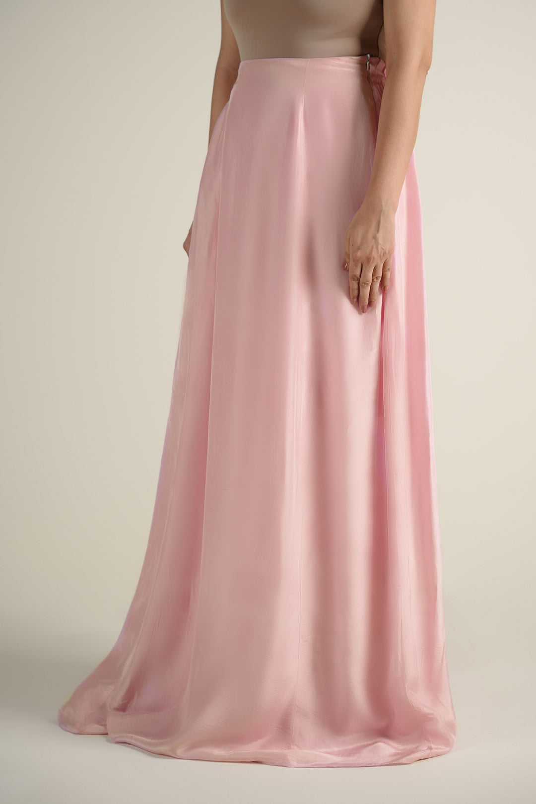 https://cdn.shopify.com/s/files/1/0611/8585/1568/files/W.SS25.706.P-2.jpg?v=1755245093