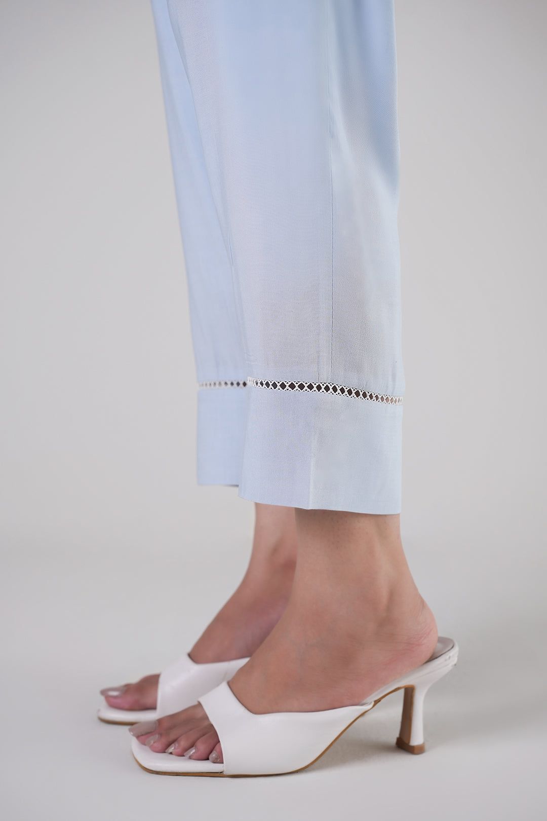https://cdn.shopify.com/s/files/1/0611/8585/1568/files/W.SS25.764.P-4.jpg?v=1755777580