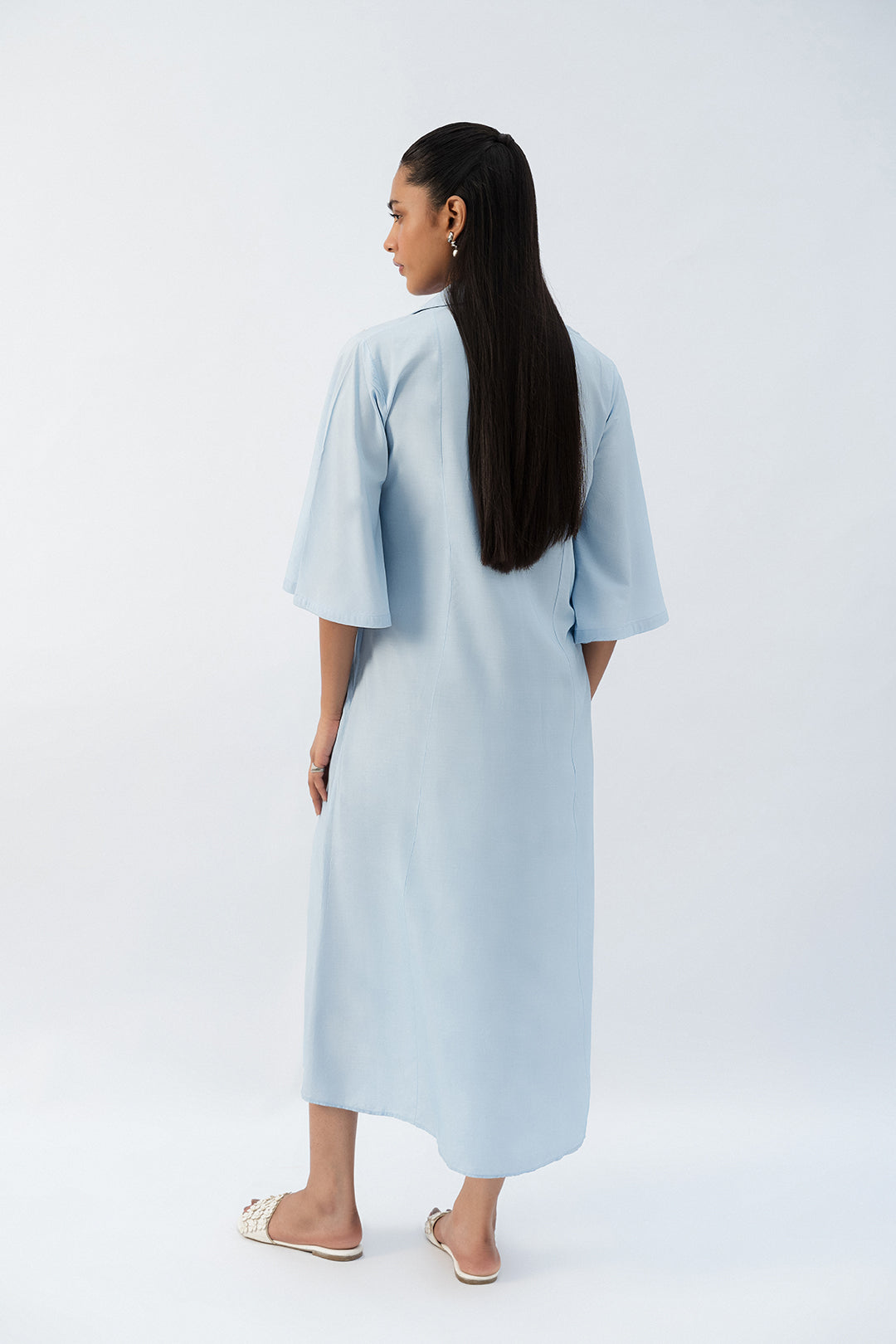 https://cdn.shopify.com/s/files/1/0611/8585/1568/files/W.SS25.775.T-4.jpg?v=1756448291