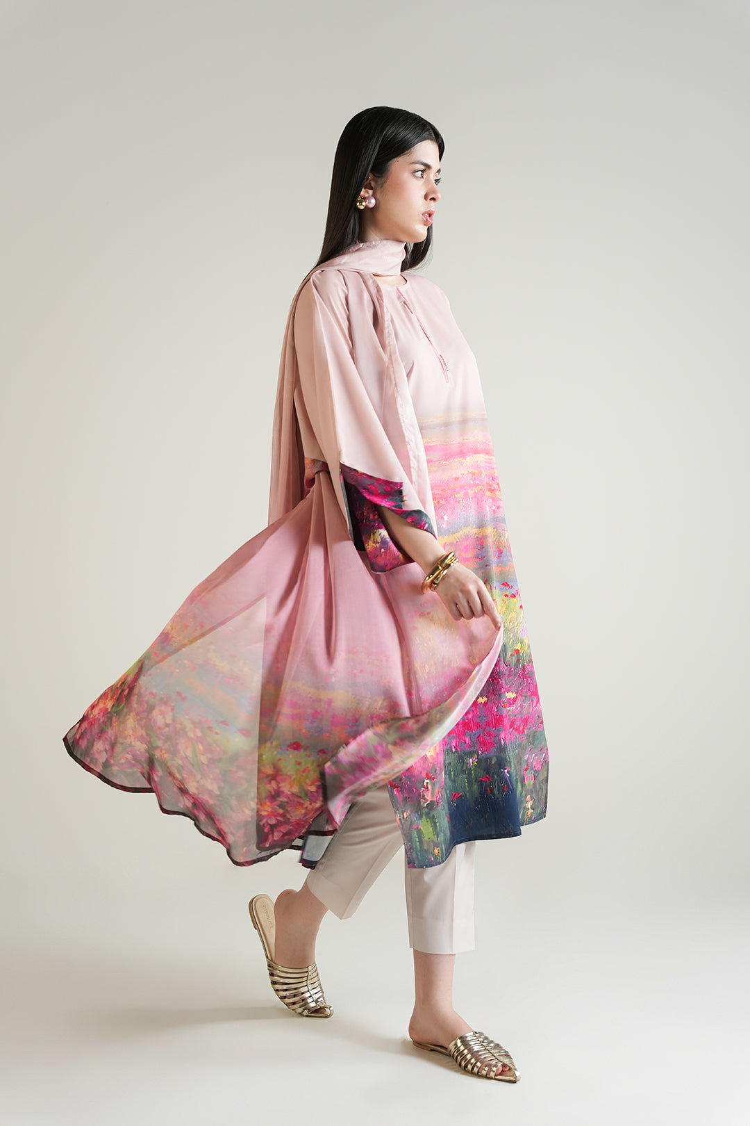Danai Dupatta