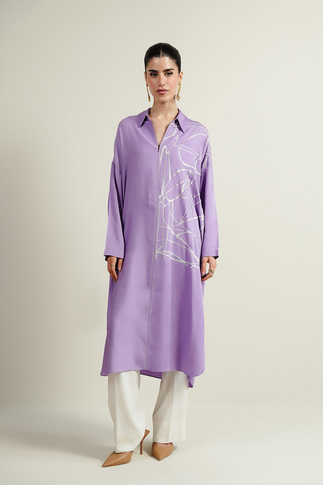 https://cdn.shopify.com/s/files/1/0611/8585/1568/files/W.SS25.802.T-1.jpg?v=1754636511